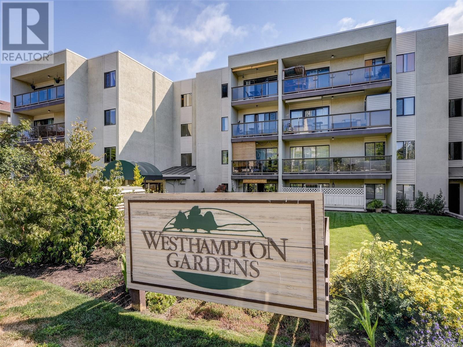 2747 Quadra St Unit 203 St, Victoria, BC V8T 4E5