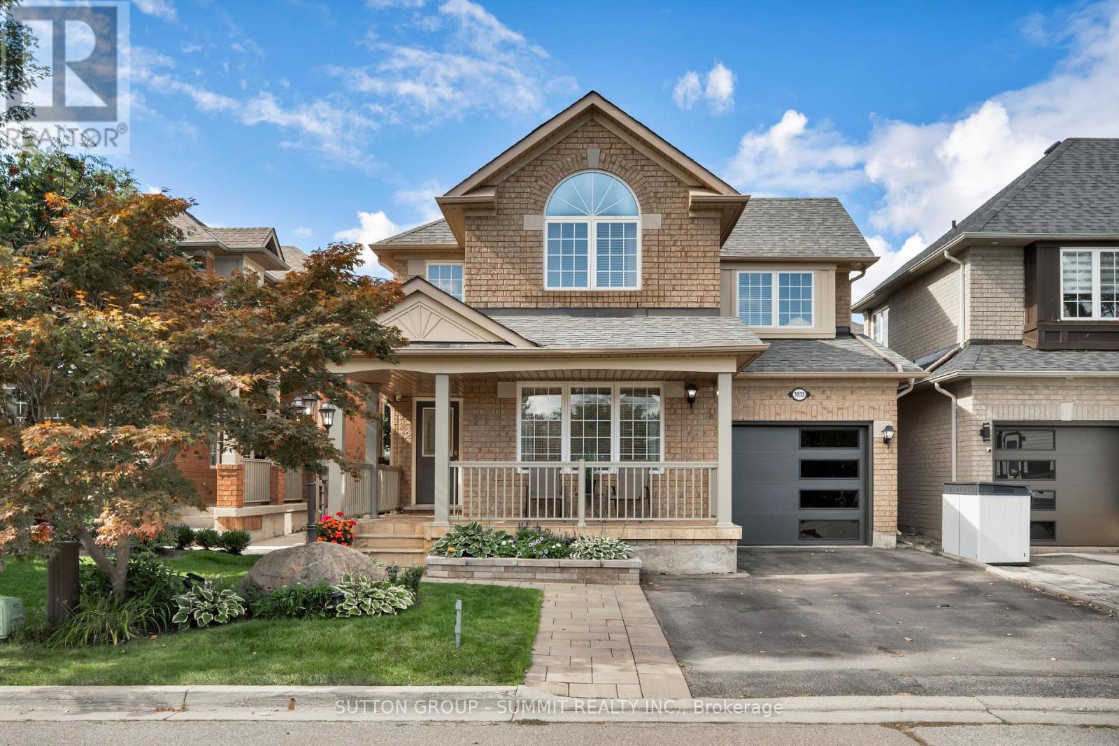 3932 Regatta Ct, Mississauga, ON L5M 6L9