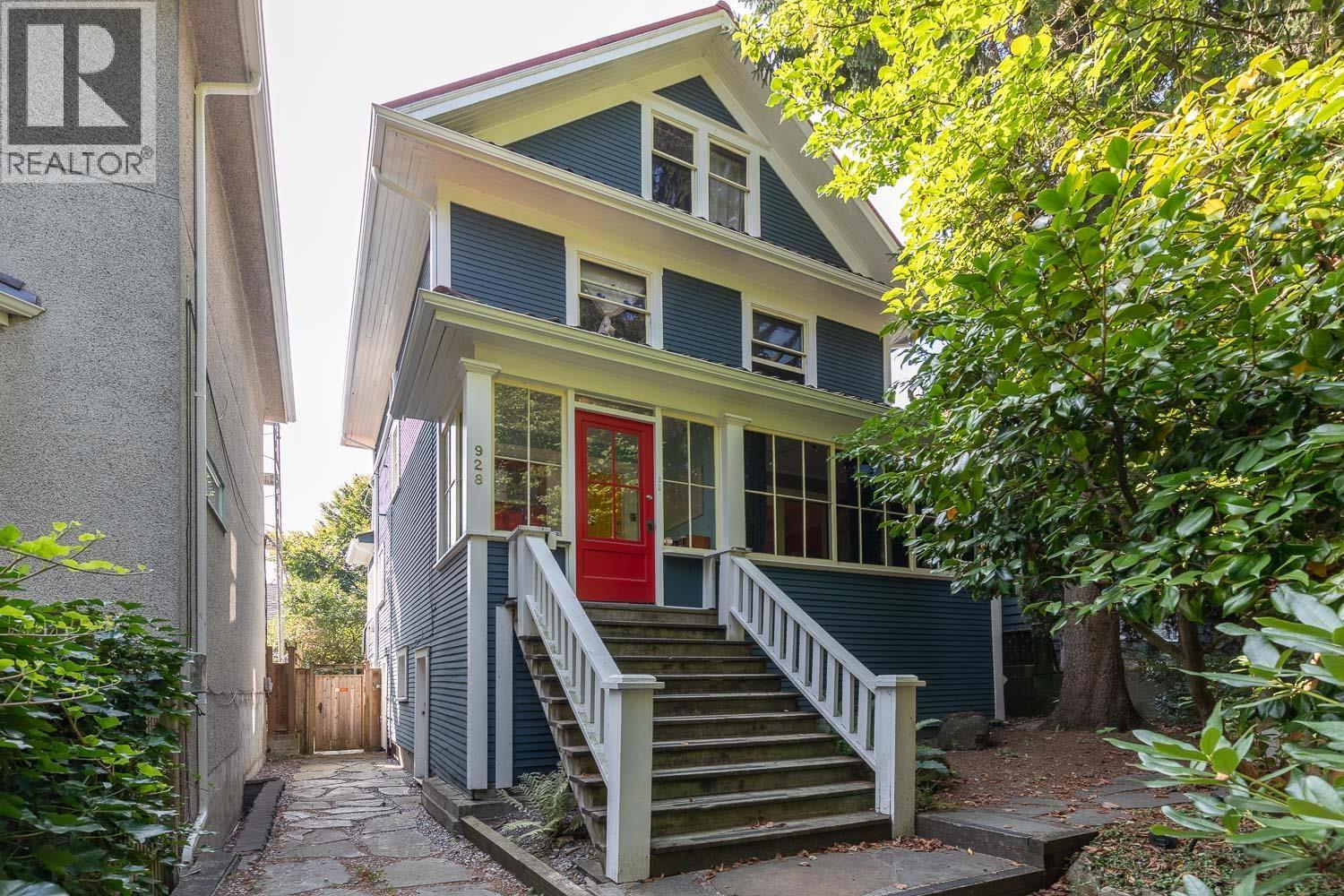 928 E 17th Ave, Vancouver, BC V5V 1C2
