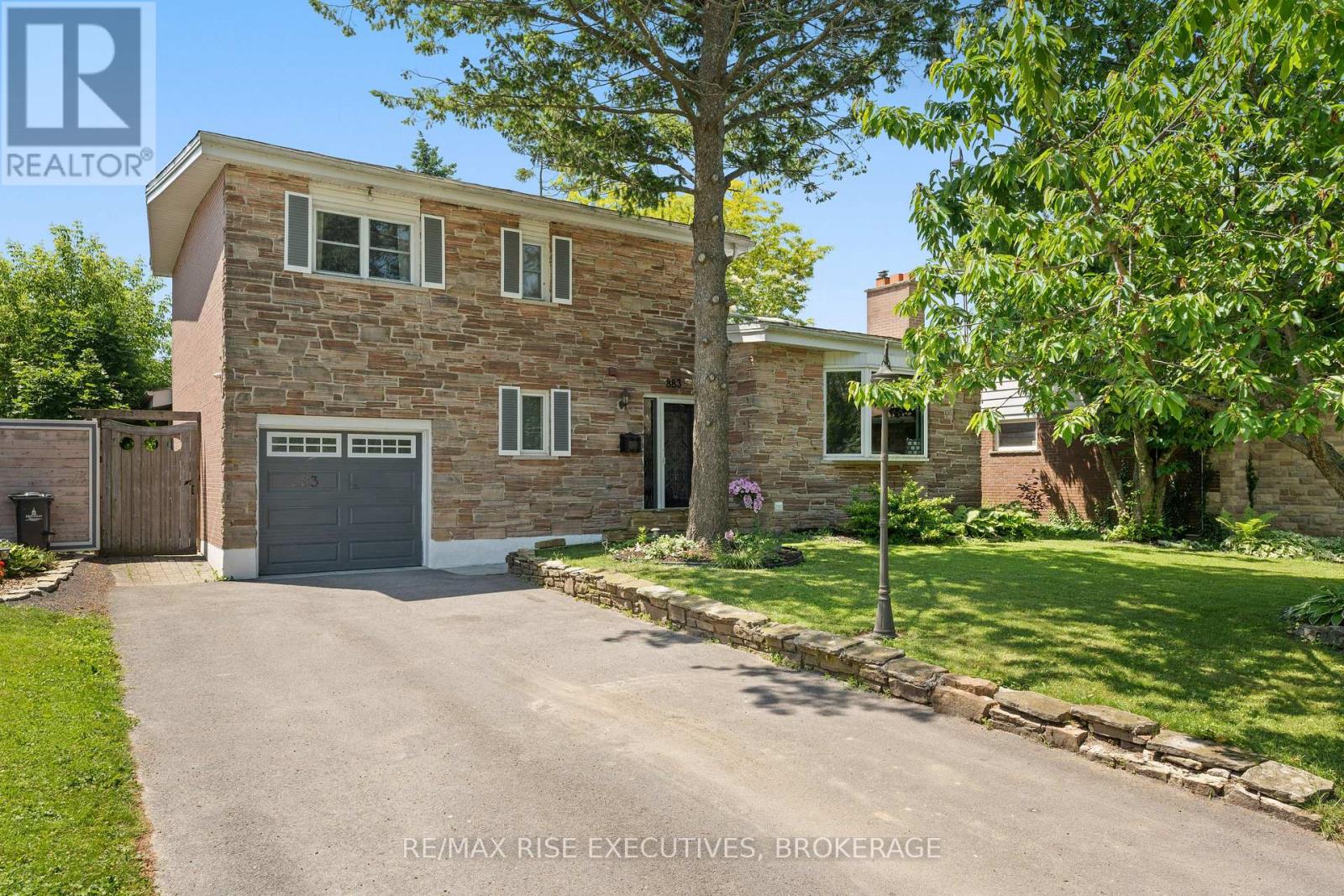 883 Percy Cres, Kingston, ON K7M 4P3