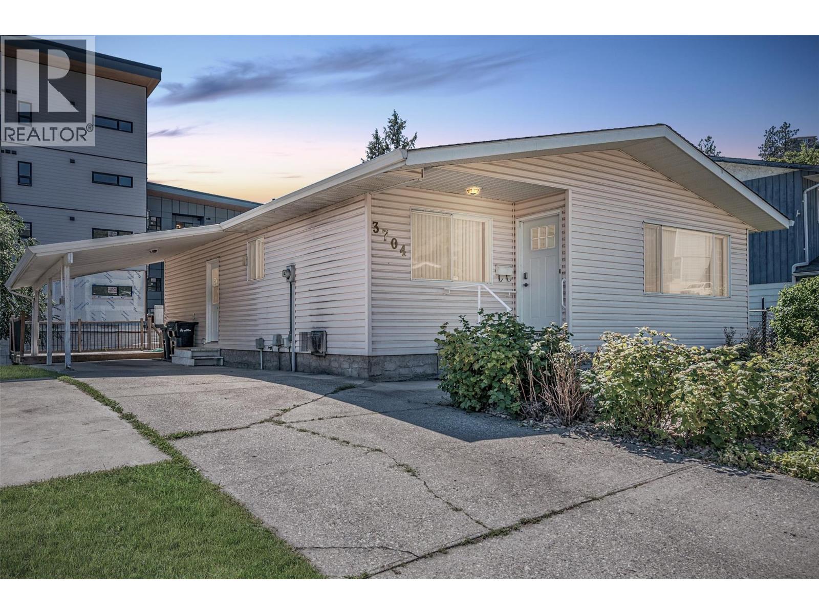 40 Avenue Unit 3704, Vernon, BC V1T 7E6