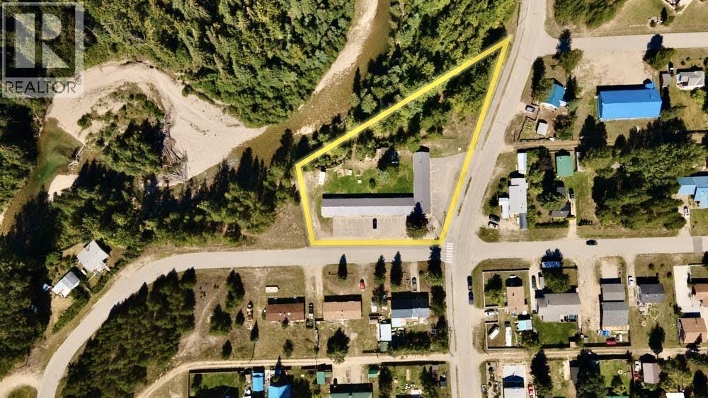 1300 2 Avenue, Valemount, BC V0E 2Z0