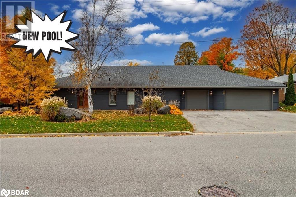 88 Cook St, Barrie, ON L4M 4G6