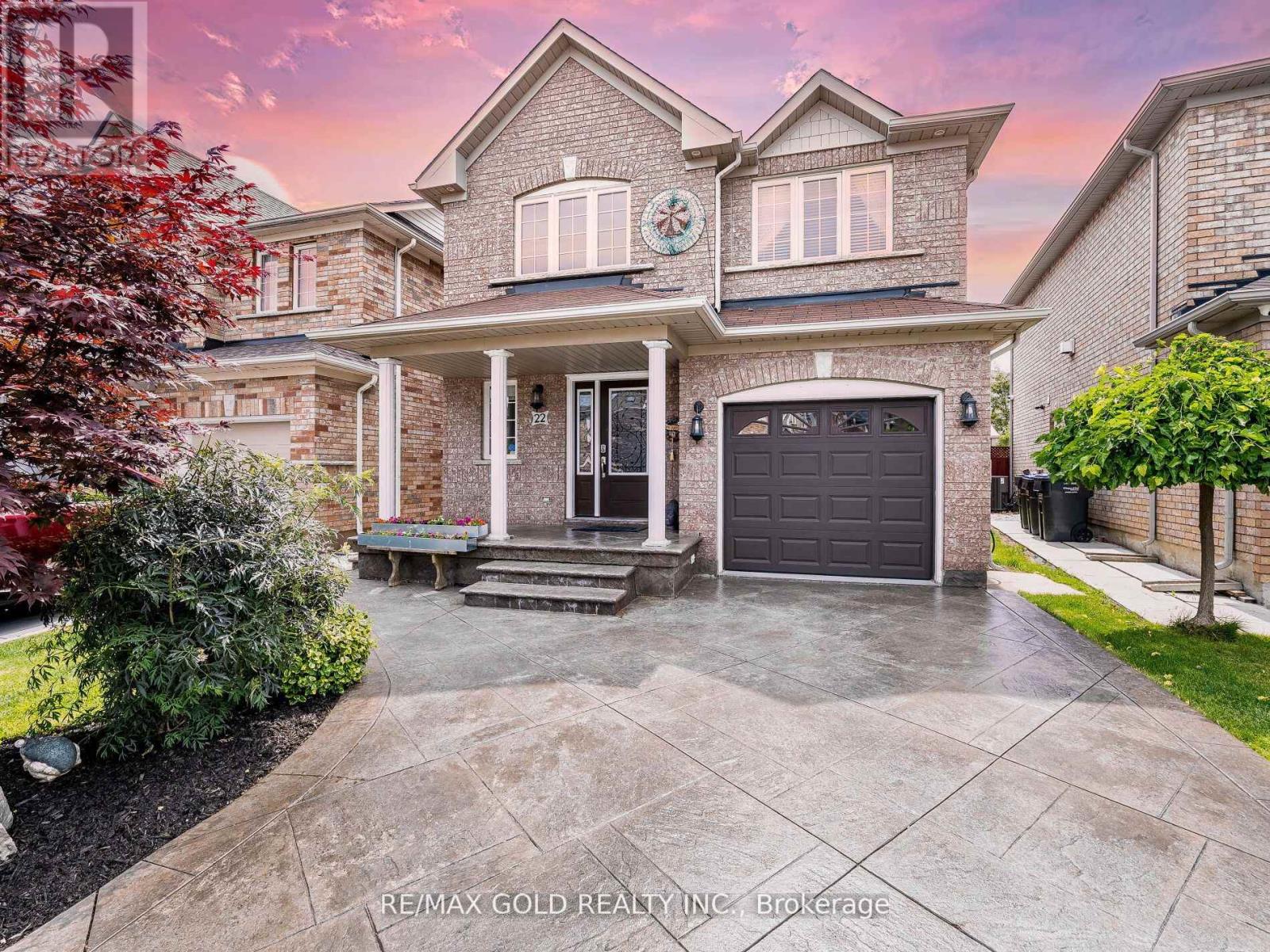 22 Salonica Rd, Brampton, ON L7A 3K9