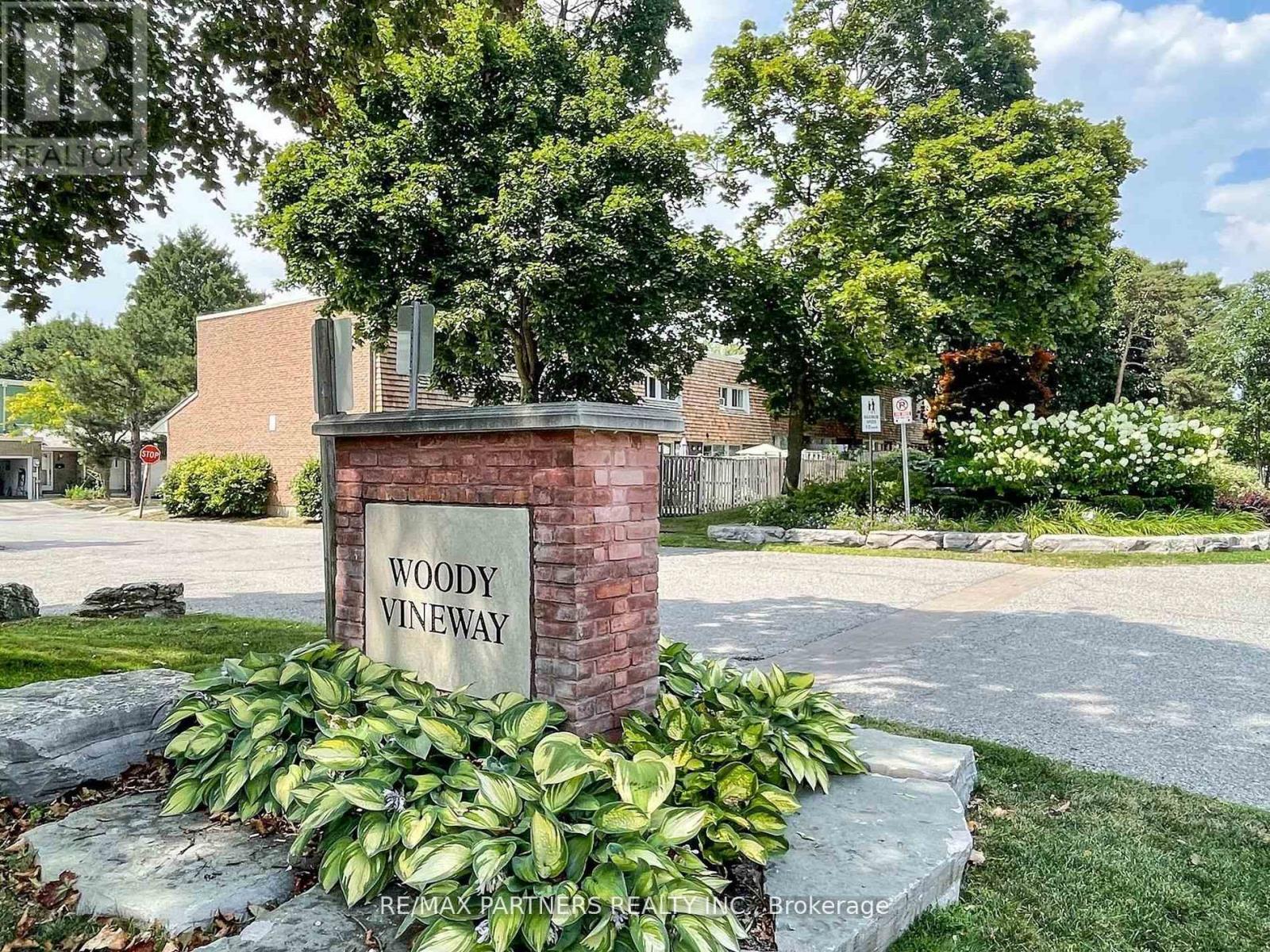 46 Woody Vine Way, Toronto, ON M2J 4H6