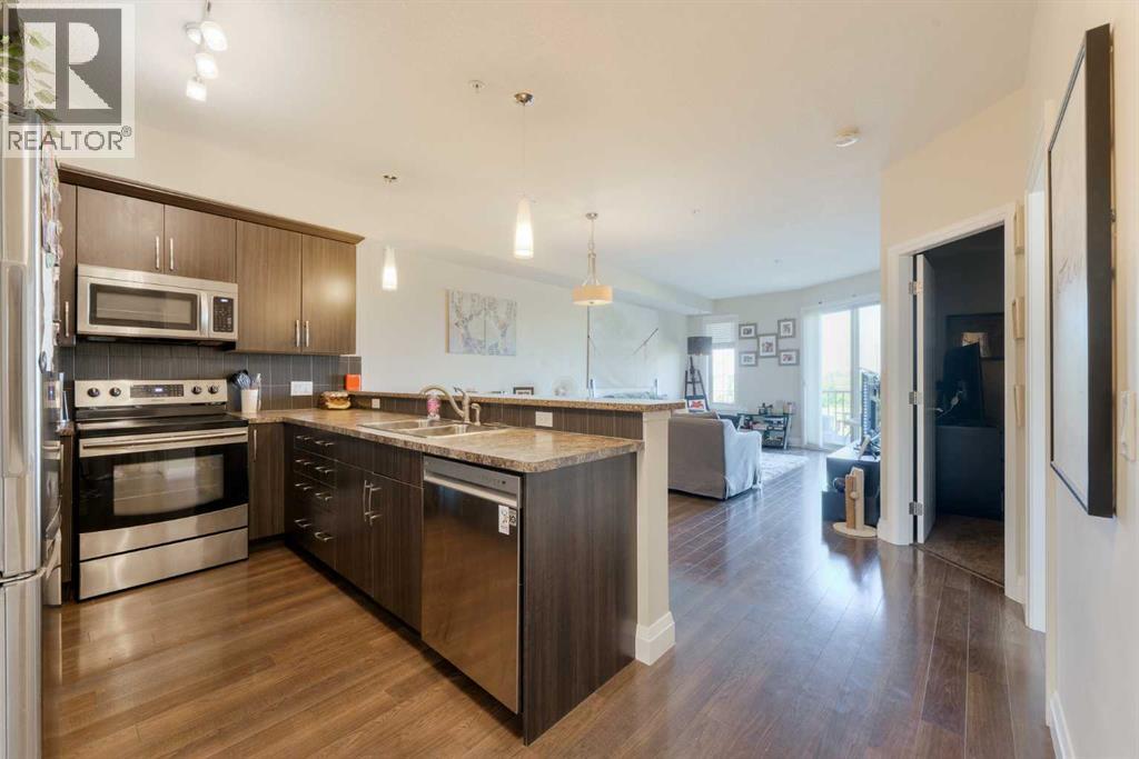 15 Sunset Square Unit 2105, Cochrane, AB T4C 0E7