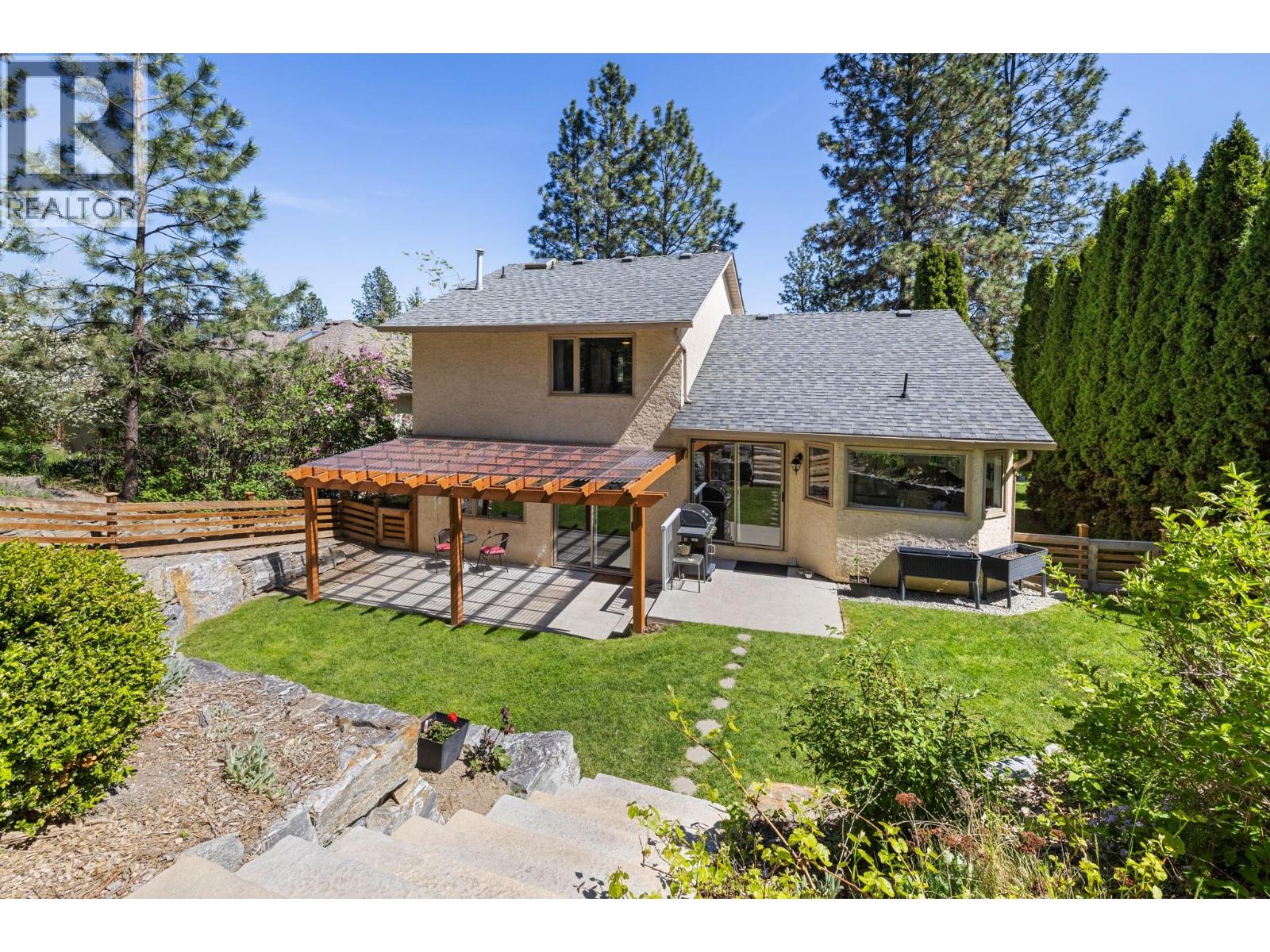 710 Cassiar Rd, Kelowna, BC V1V 1M6