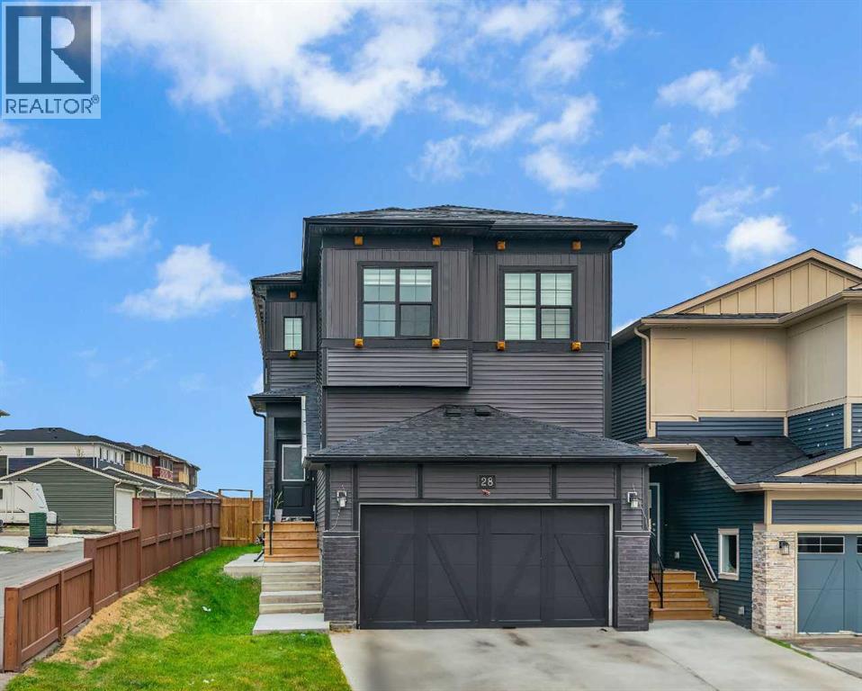 28 Carringvue Psge NW, Calgary, AB T3P 2G5