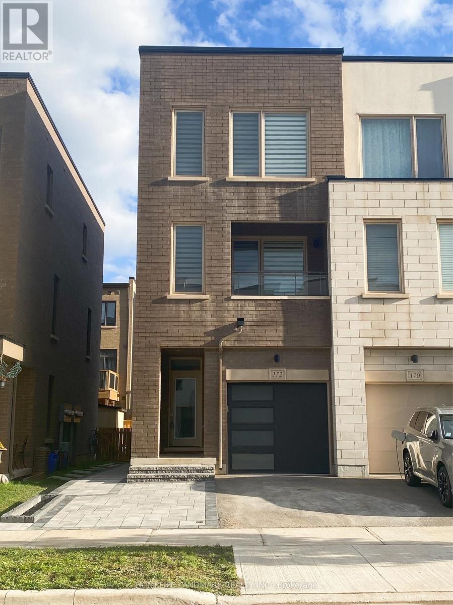 172 Squire Cres, Oakville, ON L6H 0L7
