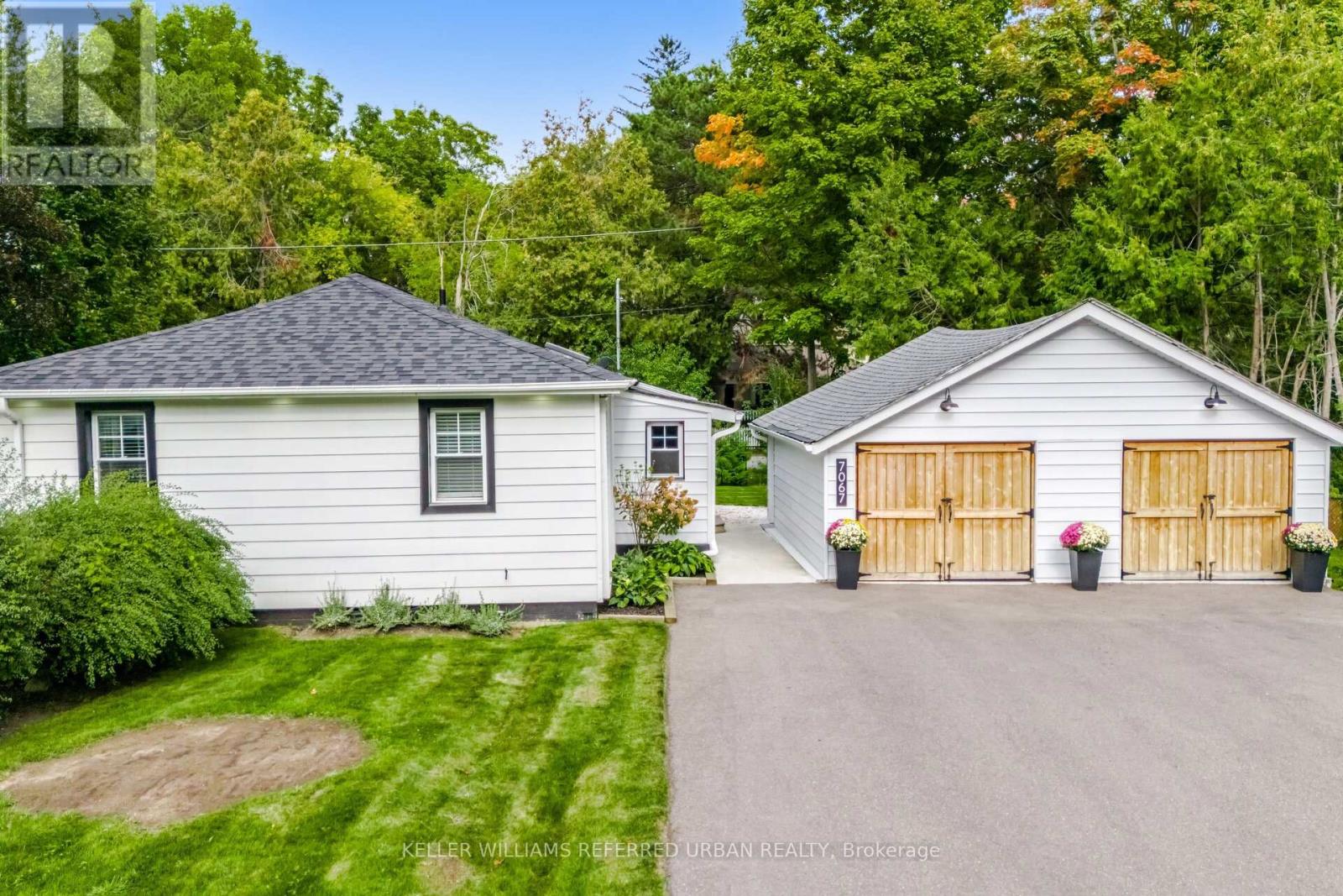 7067 Old Mill Ln, Mississauga, ON L5W 1A1