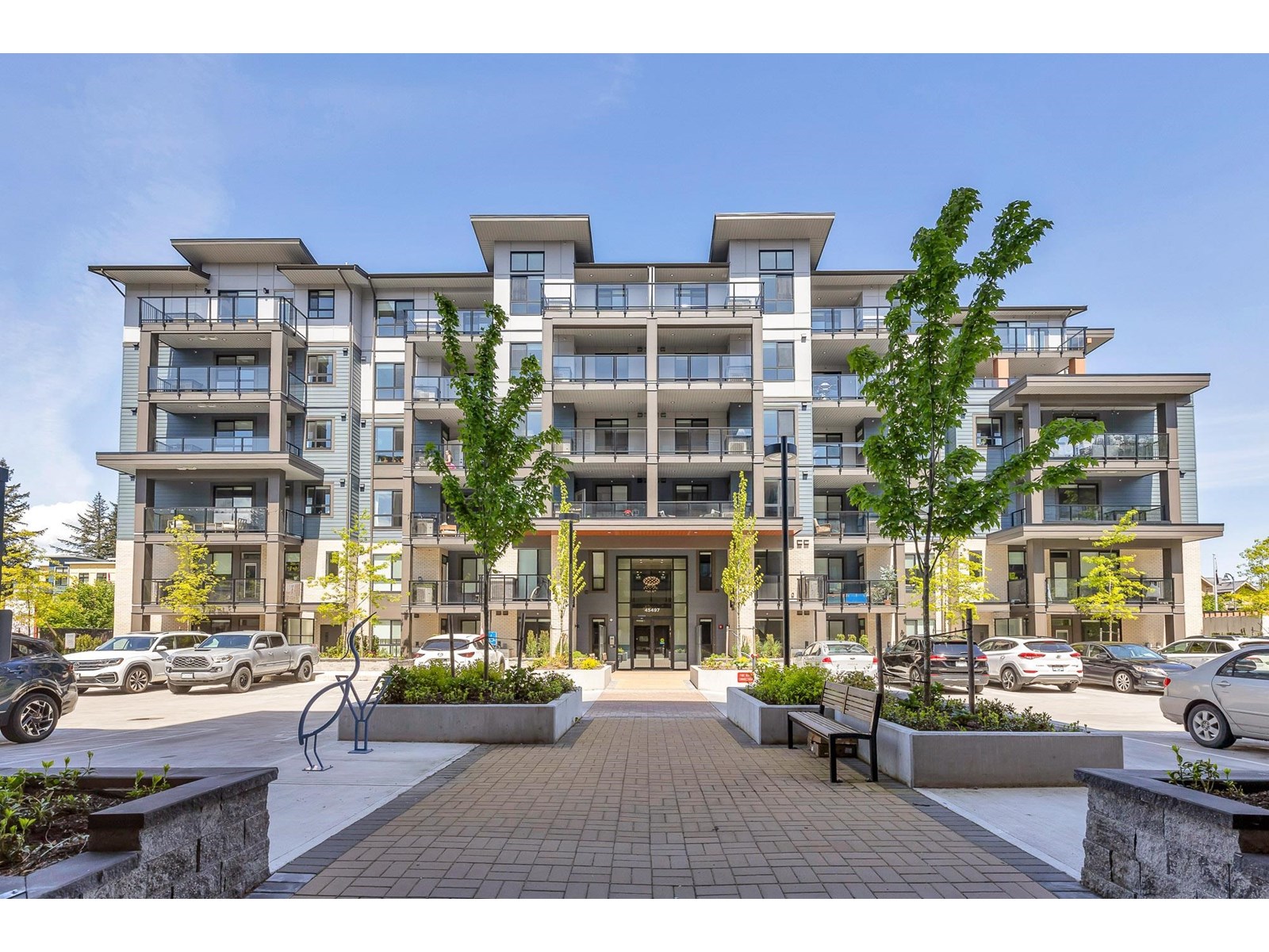 45497 Campus Drivegarrison Crossing Unit 612, Chilliwack, BC V2R 6L8