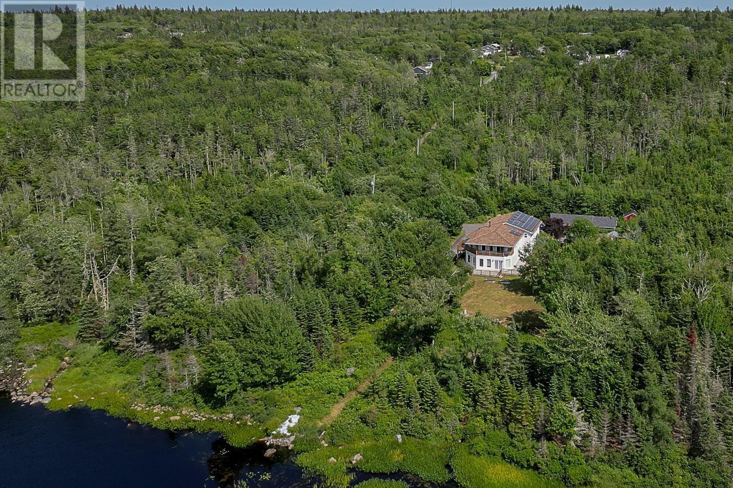 80 Stoney Beach Rd, Whites Lake, NS B3T 1V9