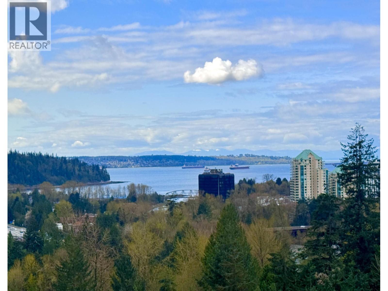 2016 Fullerton Avenue Unit 1812, North Vancouver, BC V7P 3E6