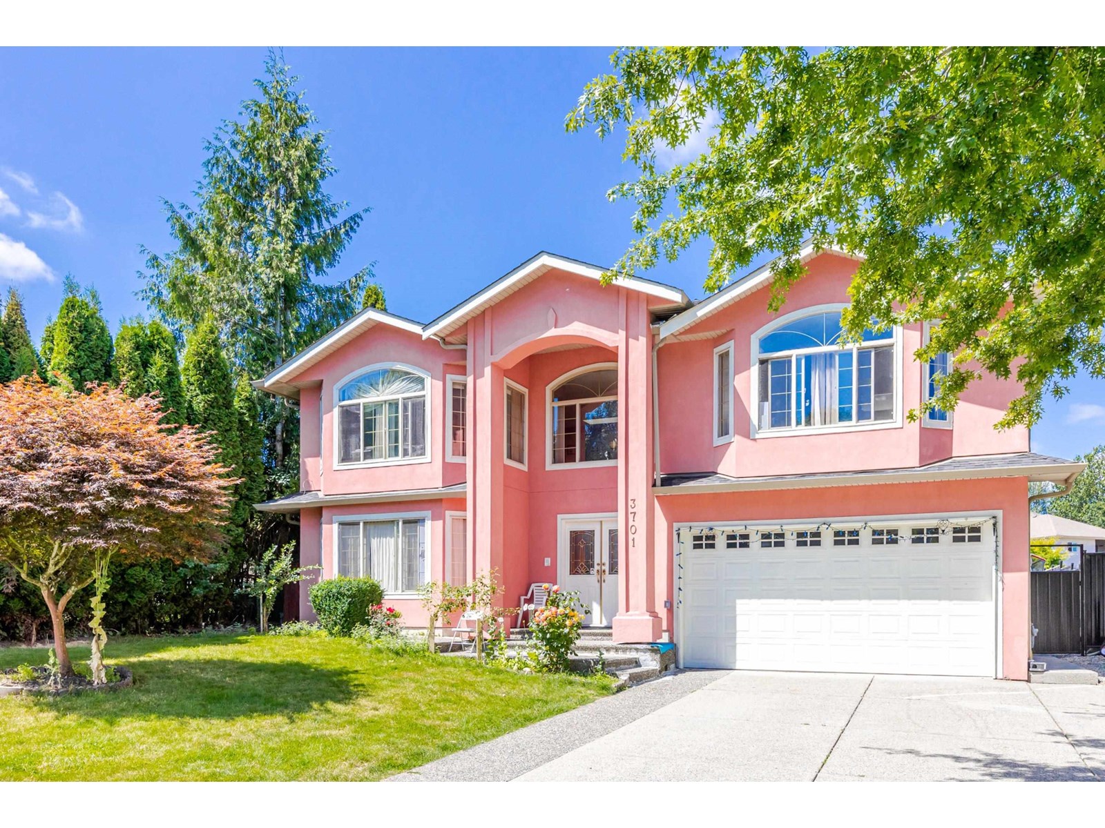 3701 Blue Jay St, Abbotsford, BC V2T 6R6