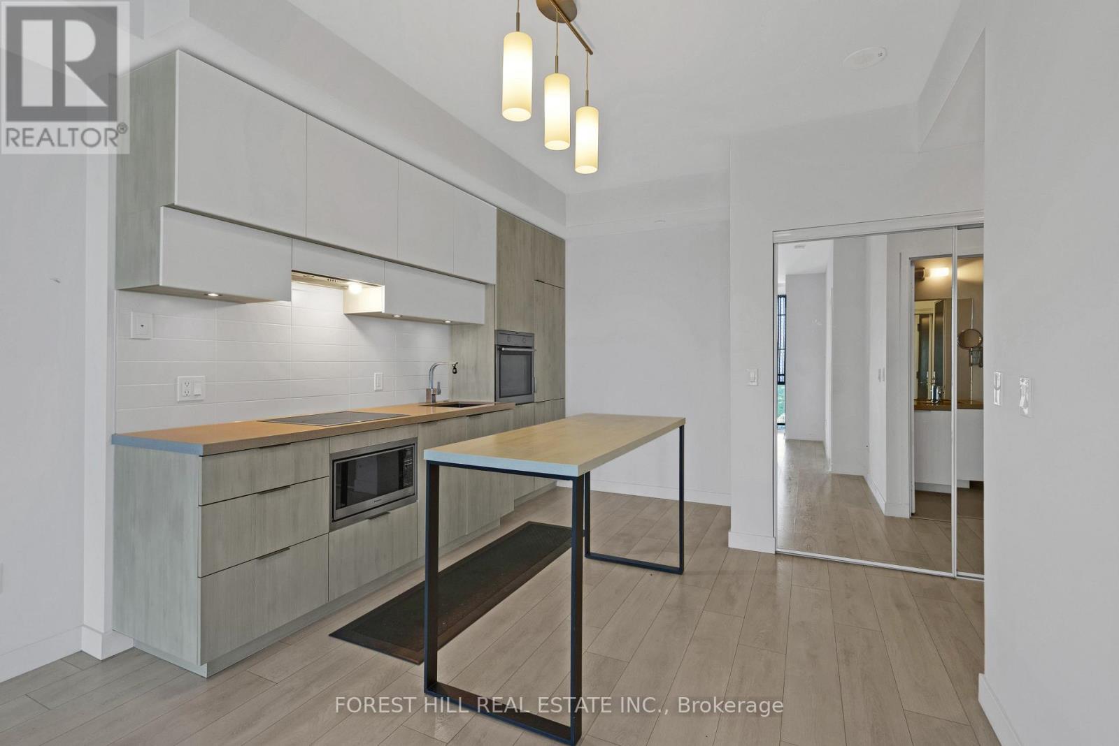 4406 8 Eglinton Ave E, Toronto, ON M4P 0C1