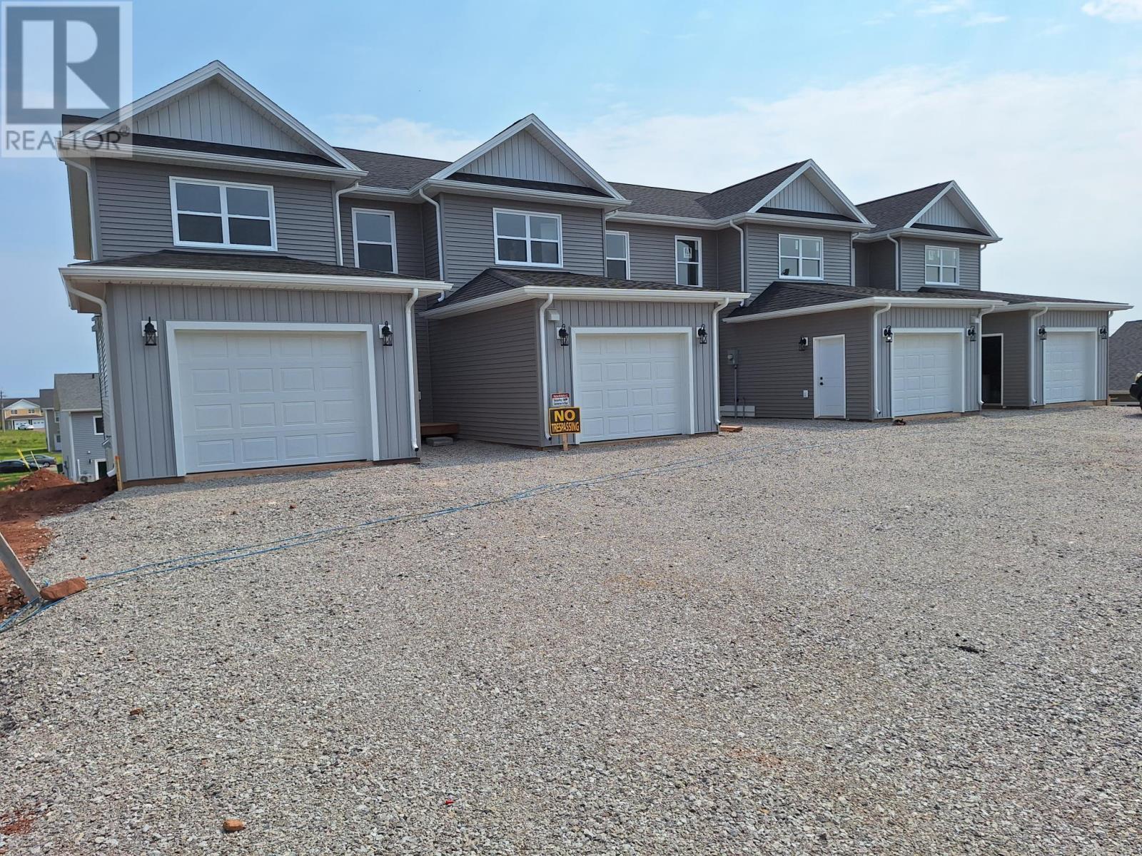8 Cordial St, East Royalty, PE C1C 0Y1