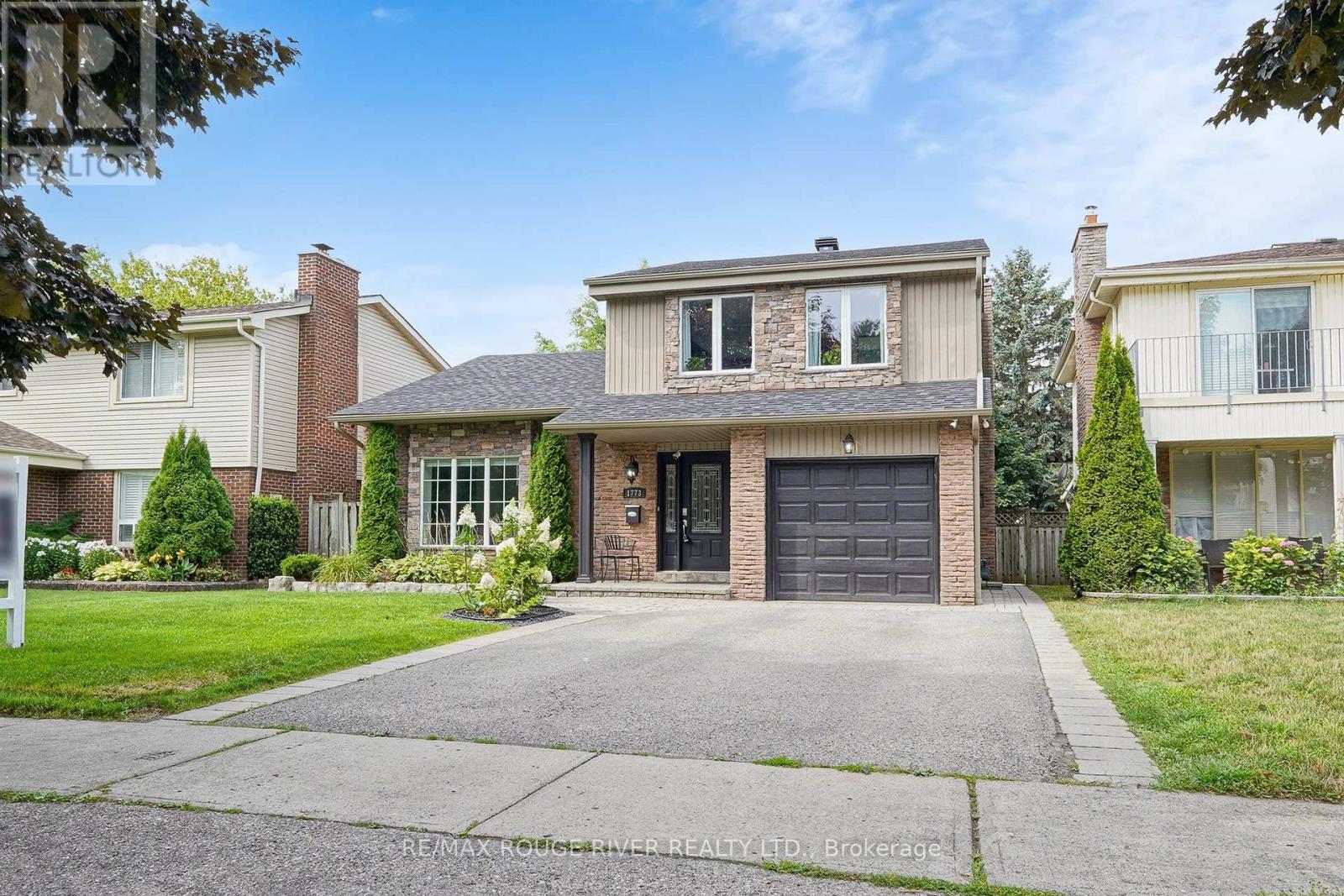 1773 Bronte Sq, Pickering, ON L1V 3C1