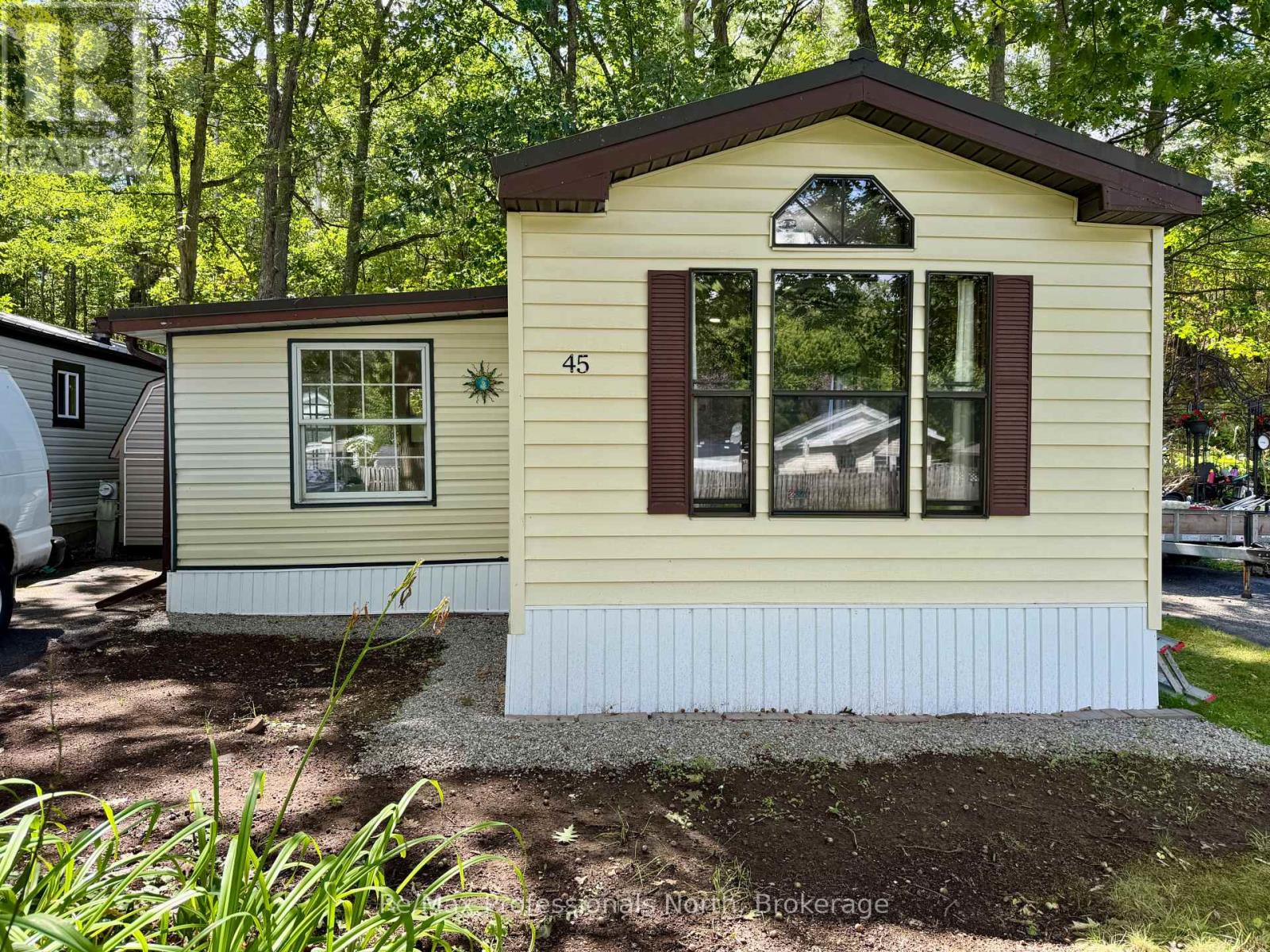 45 1007 Racoon Rd, Gravenhurst, ON P1P 1R1