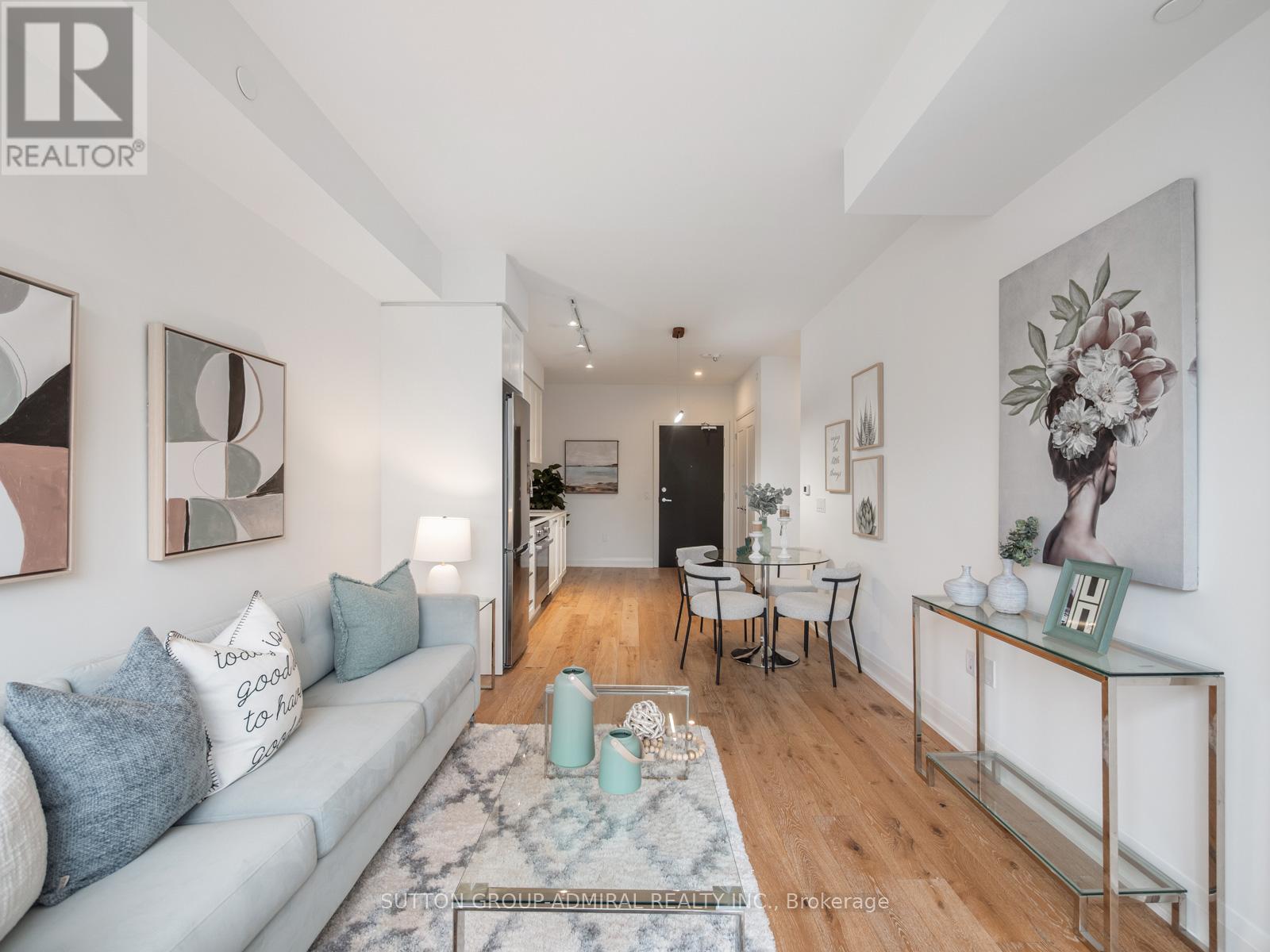 218 293 The Kingsway, Toronto Edenbridge-humber Valley, ON M9A 0E8