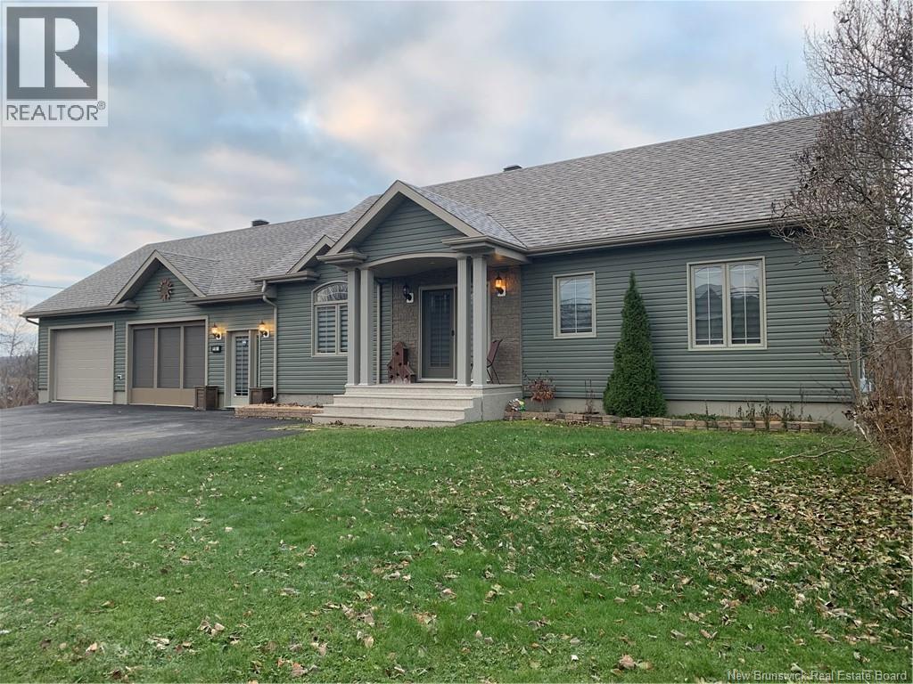 18 Rue Principale, Sainte-Anne-de-Madawaska, NB E7E 1B5