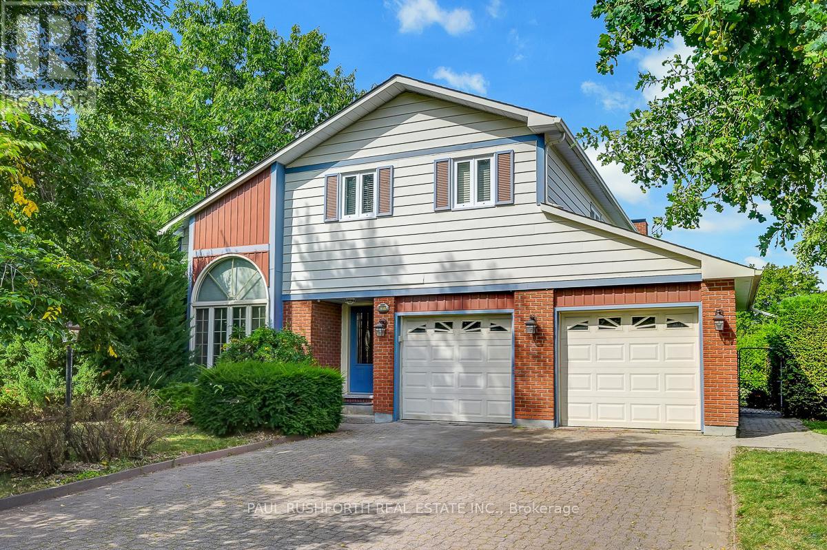 6351 Viseneau Dr, Ottawa, ON K1C 2G8