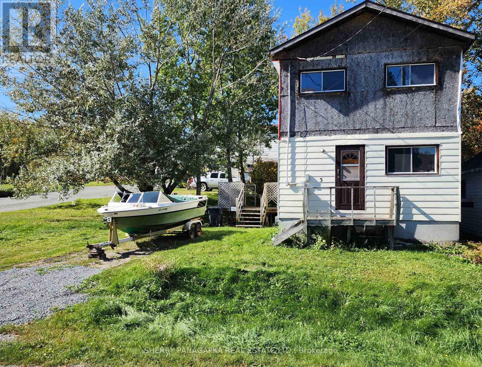 3 Brown Ave, Kirkland Lake, ON P2N 1L1
