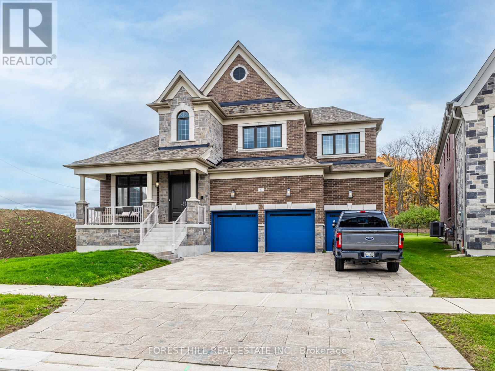 13 Pellegrini Dr, Vaughan Kleinburg, ON L4H 4A2
