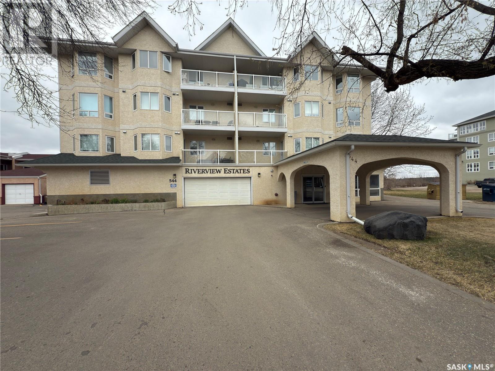 544 River Street E Unit 204, Prince Albert, SK S6V 0A6