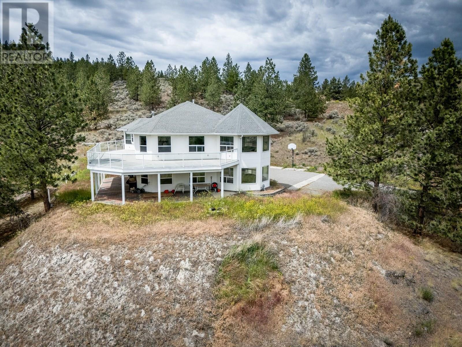 7035 Blackwell Rd, Kamloops, BC V2C 6V8