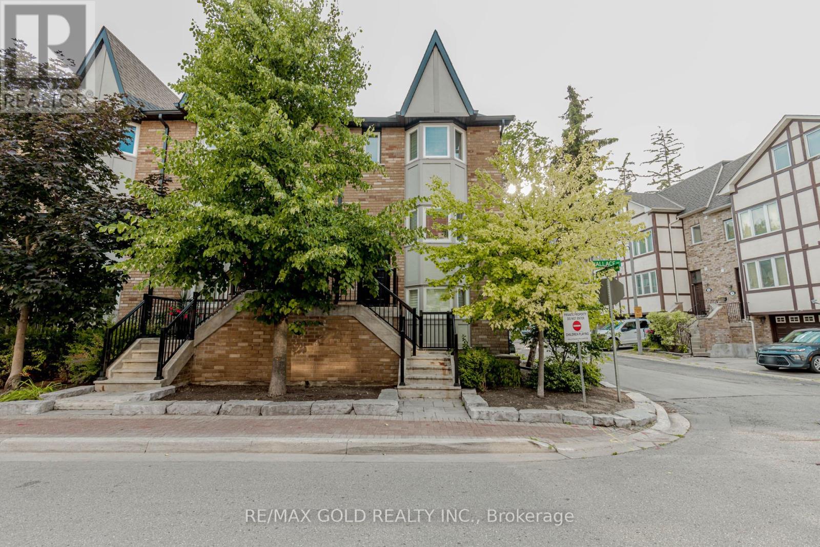 24 Wallace St, Vaughan, ON L4L 2P3