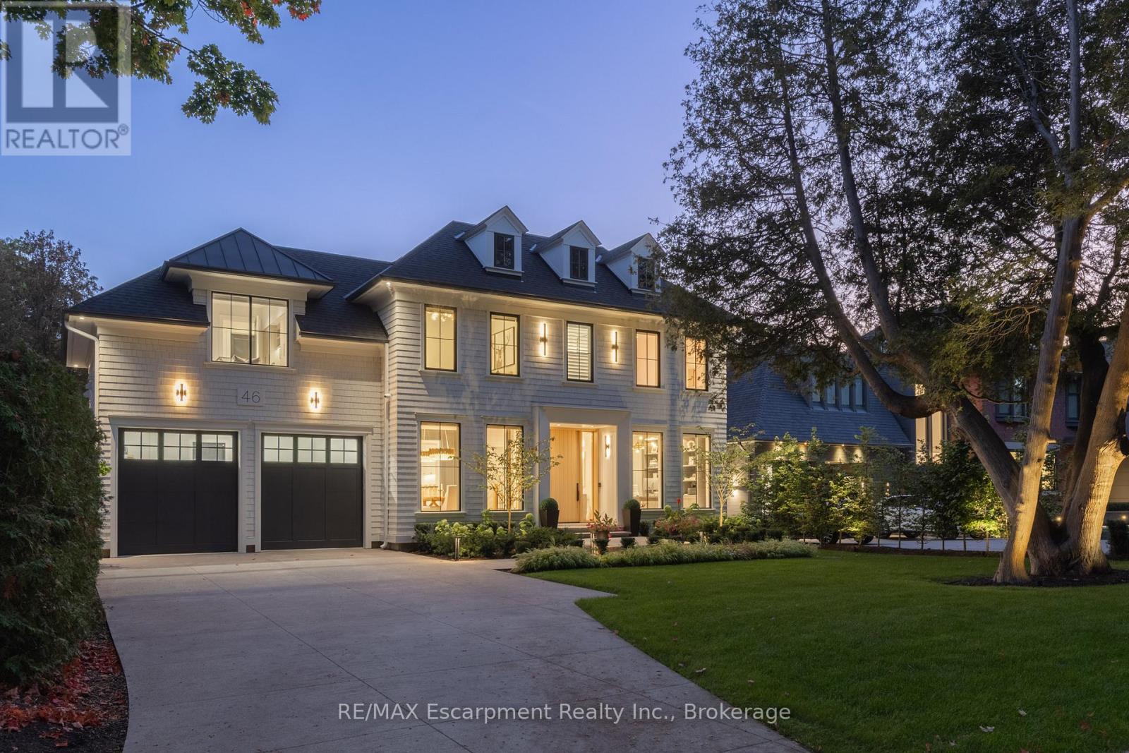 46 Second St, Oakville, ON L6J 3T2