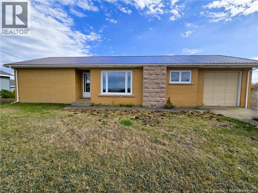 301 Acadie St, Grande-Anse, NB E8N 1J7