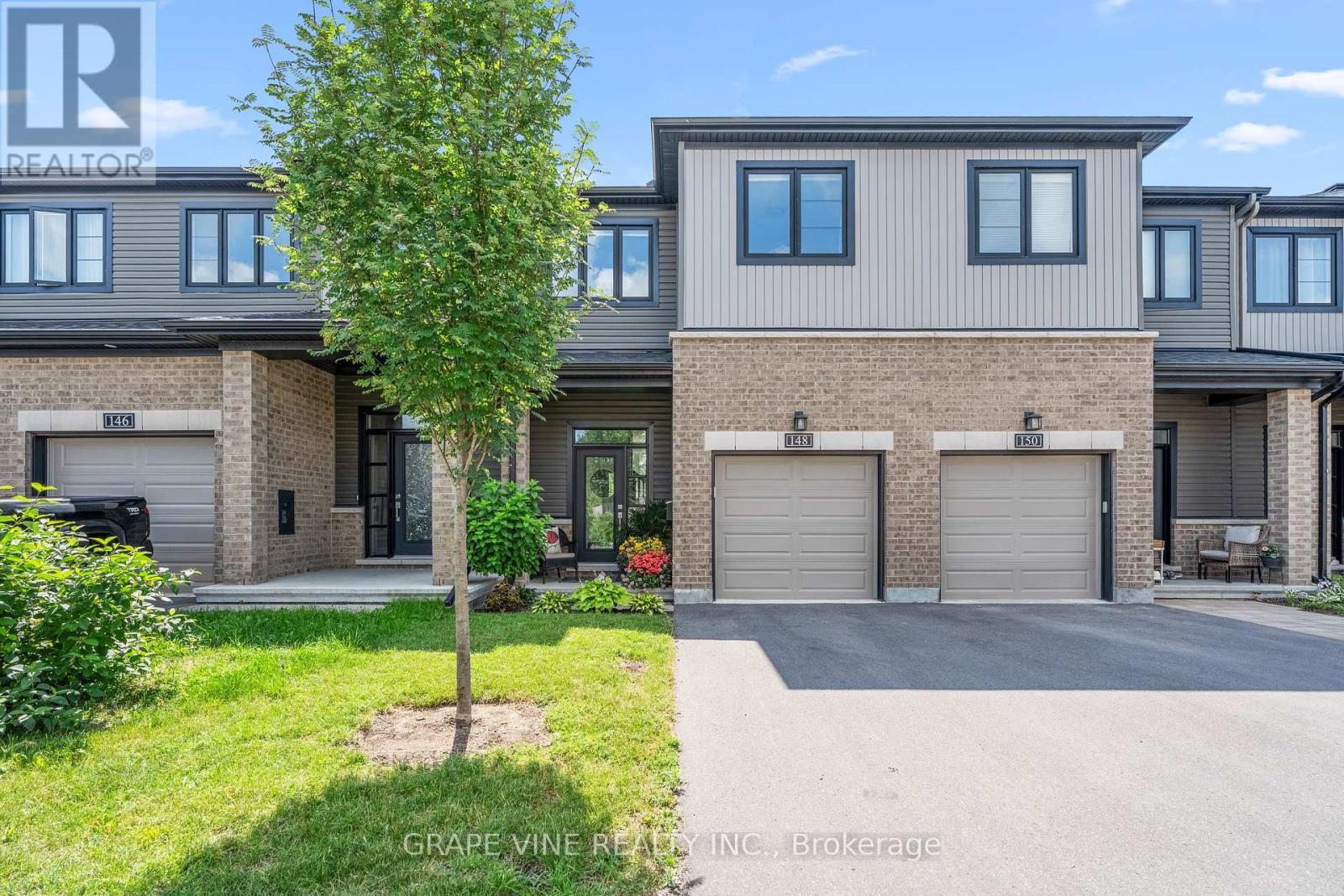 148 Attwell Private, Ottawa, ON K2K 0P6