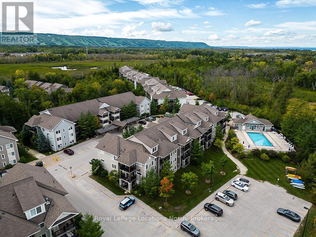 305 3 Brandy Lane Dr, Collingwood, ON L9Y 0X4