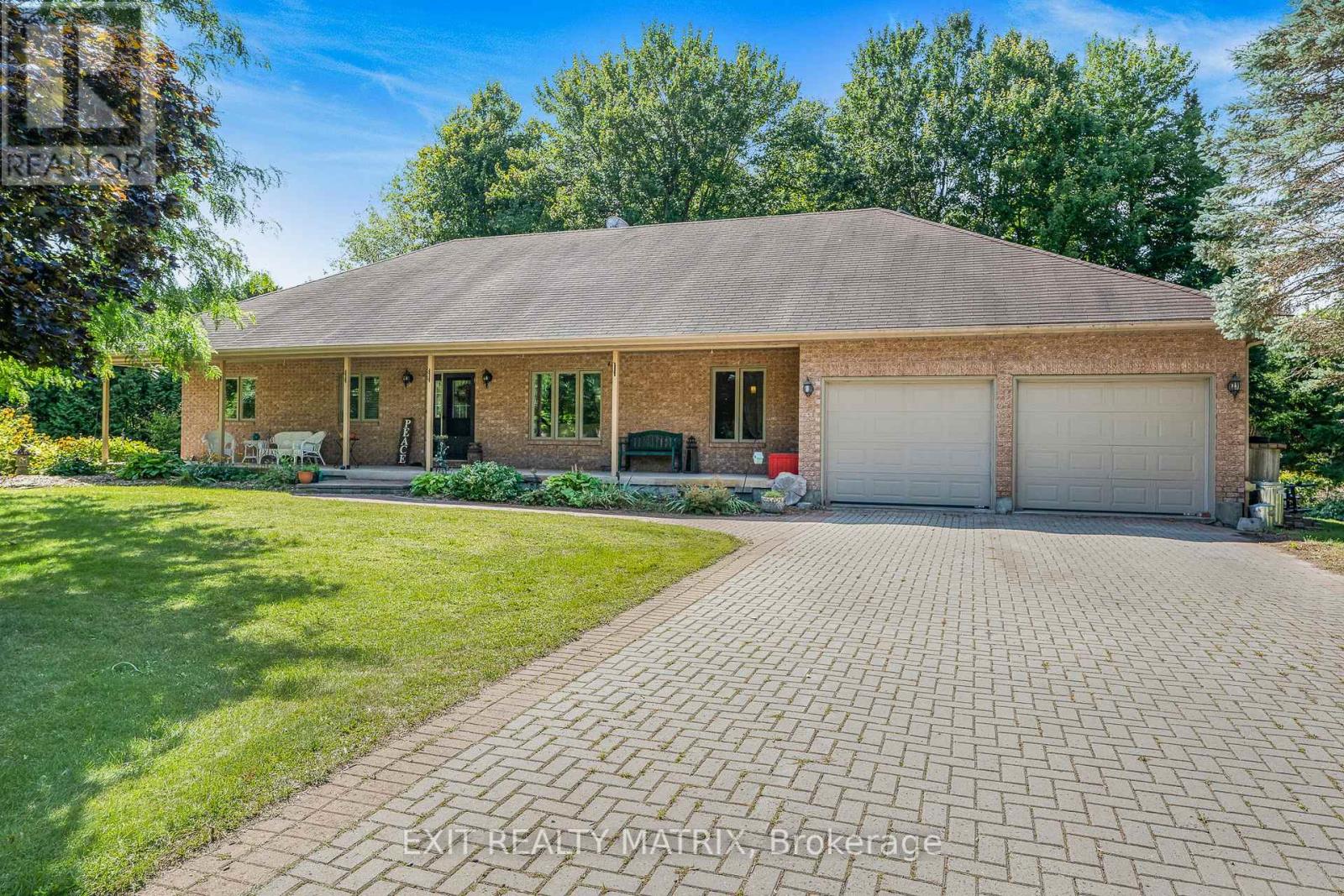 6343 Deermeadow Dr, Ottawa, ON K4P 1M9