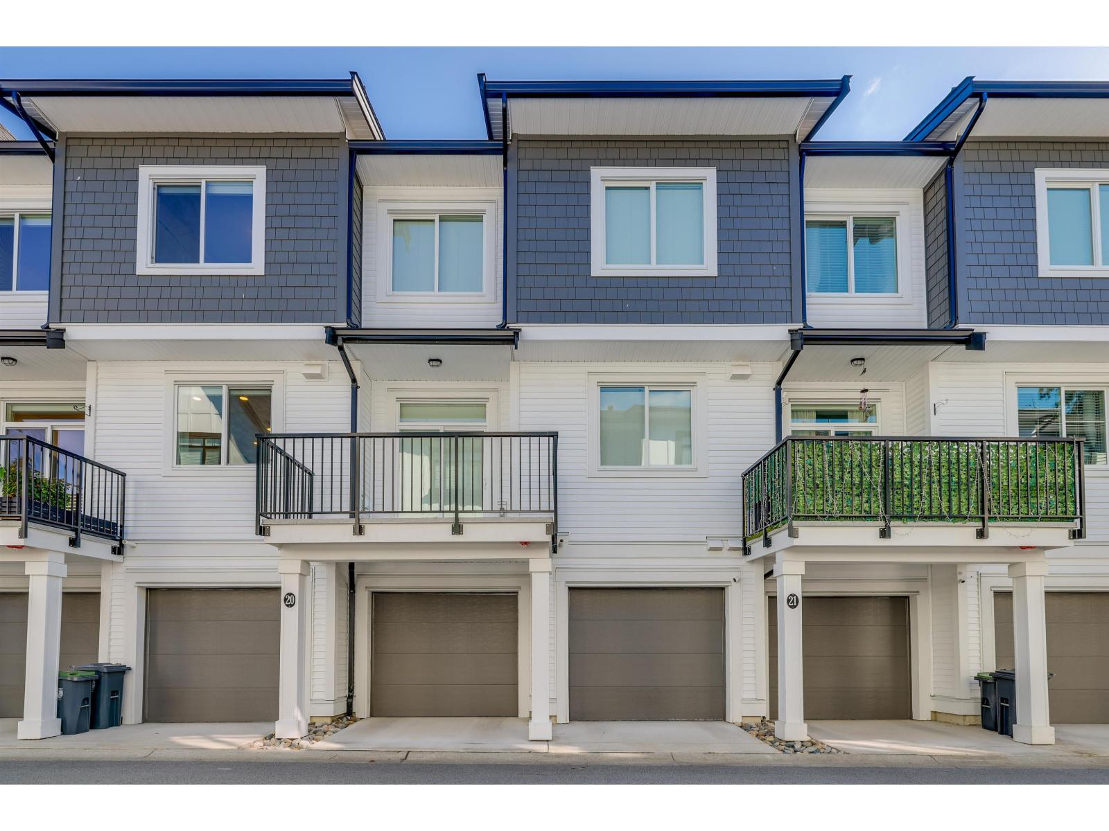 6897 201 Street Unit 20, Langley, BC V2Y 0Z3