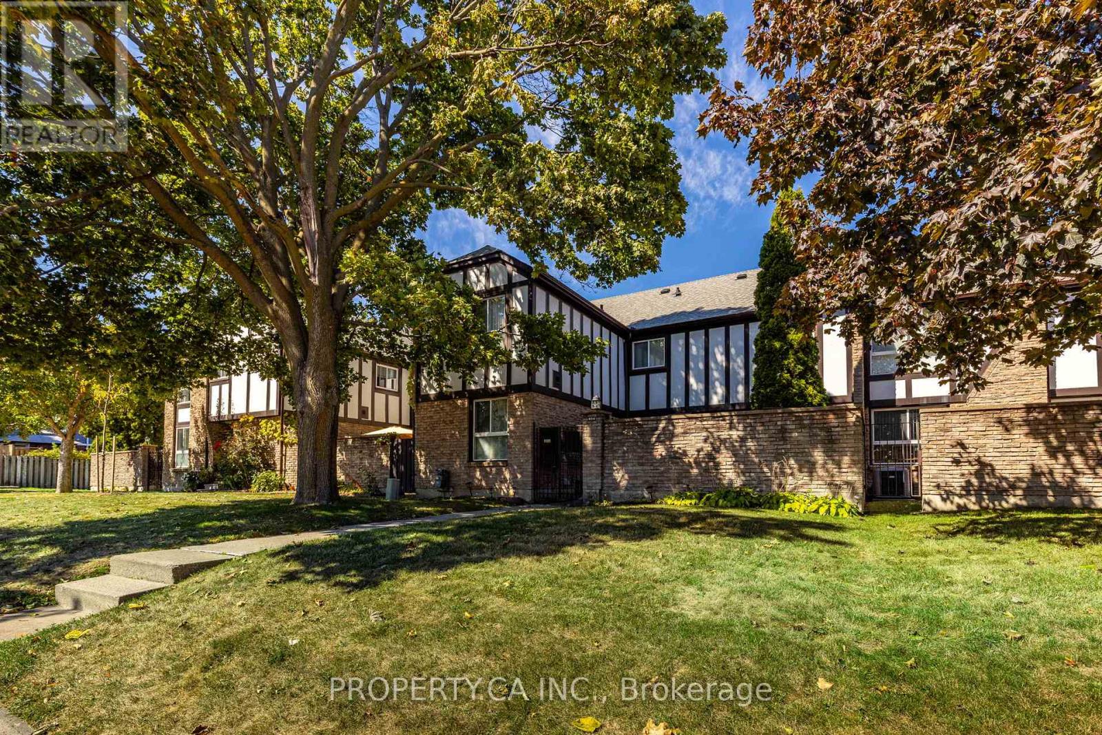 404 Milner Ave, Toronto Malvern, ON M1B 1Z9