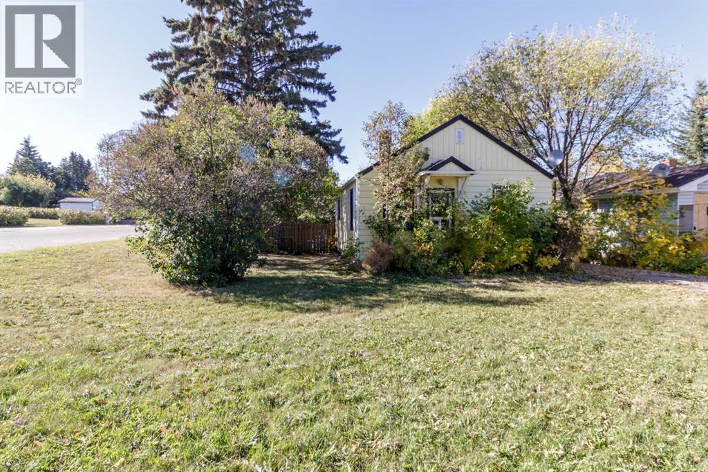 52 Street Unit 4732, Sylvan Lake, AB T4S 1G5