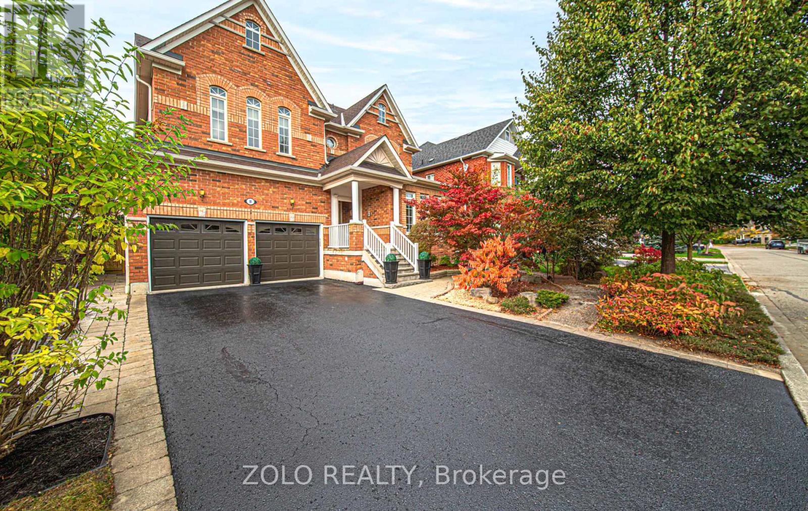 8 Covington Dr, Whitby, ON L1M 2K6