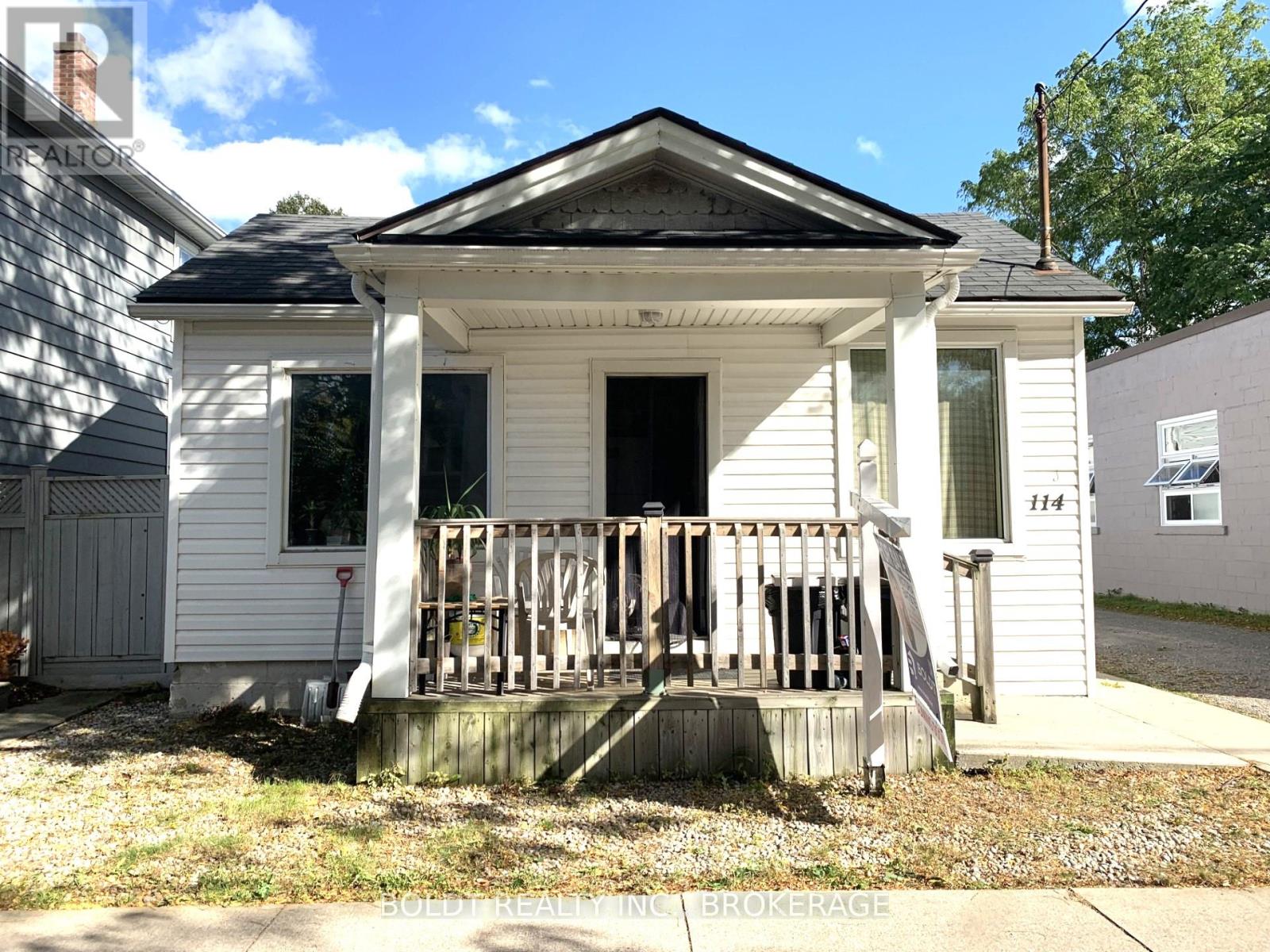 114 Lake St, St. Catharines Downtown, ON L2R 5X8