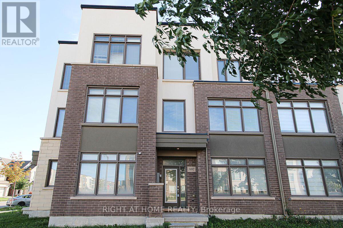 3092 Ernest Appelbe Blvd, Oakville, ON L6H 0M1