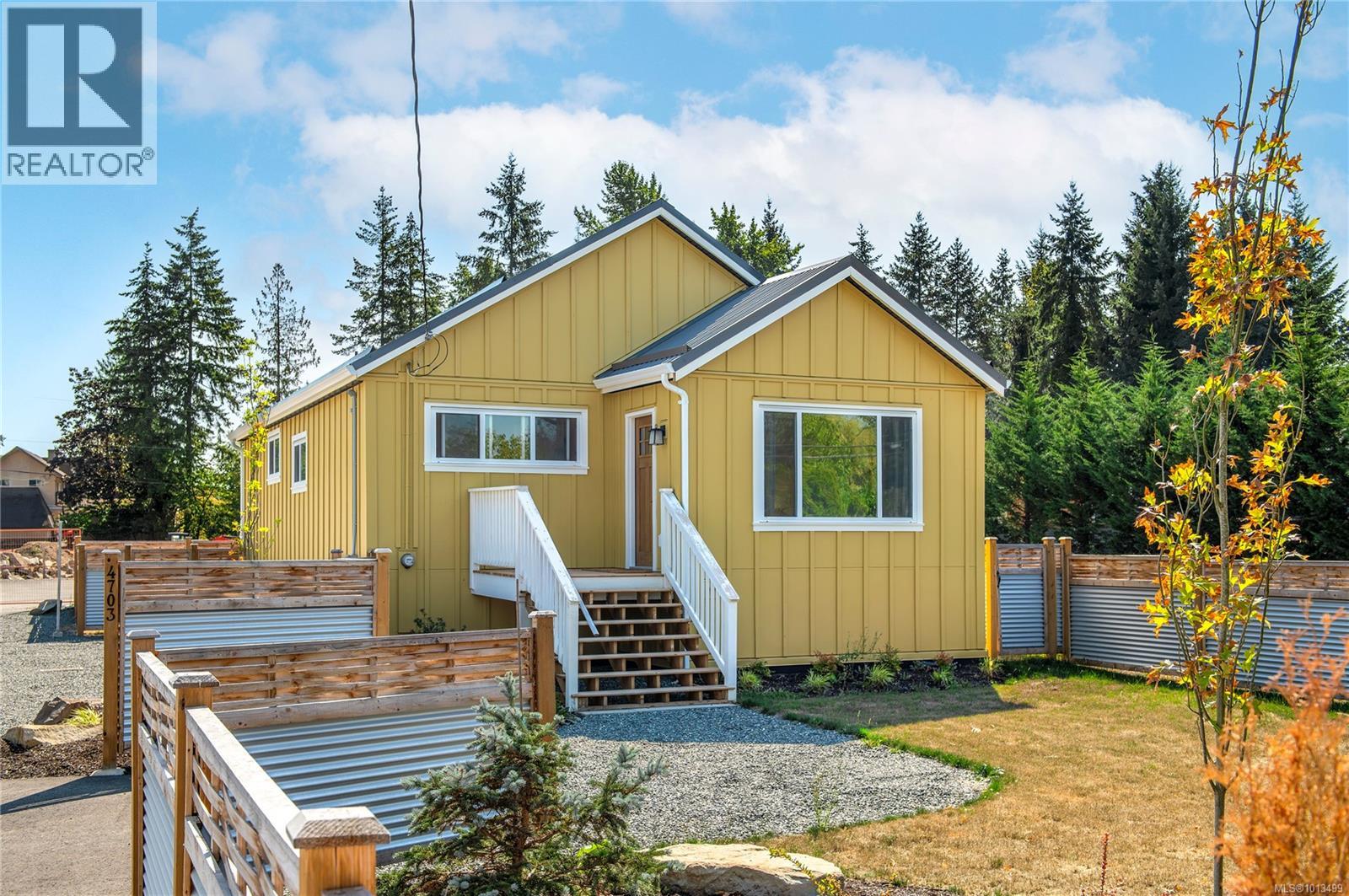 4703 Cumberland Road, Cumberland, BC V0R 1S0