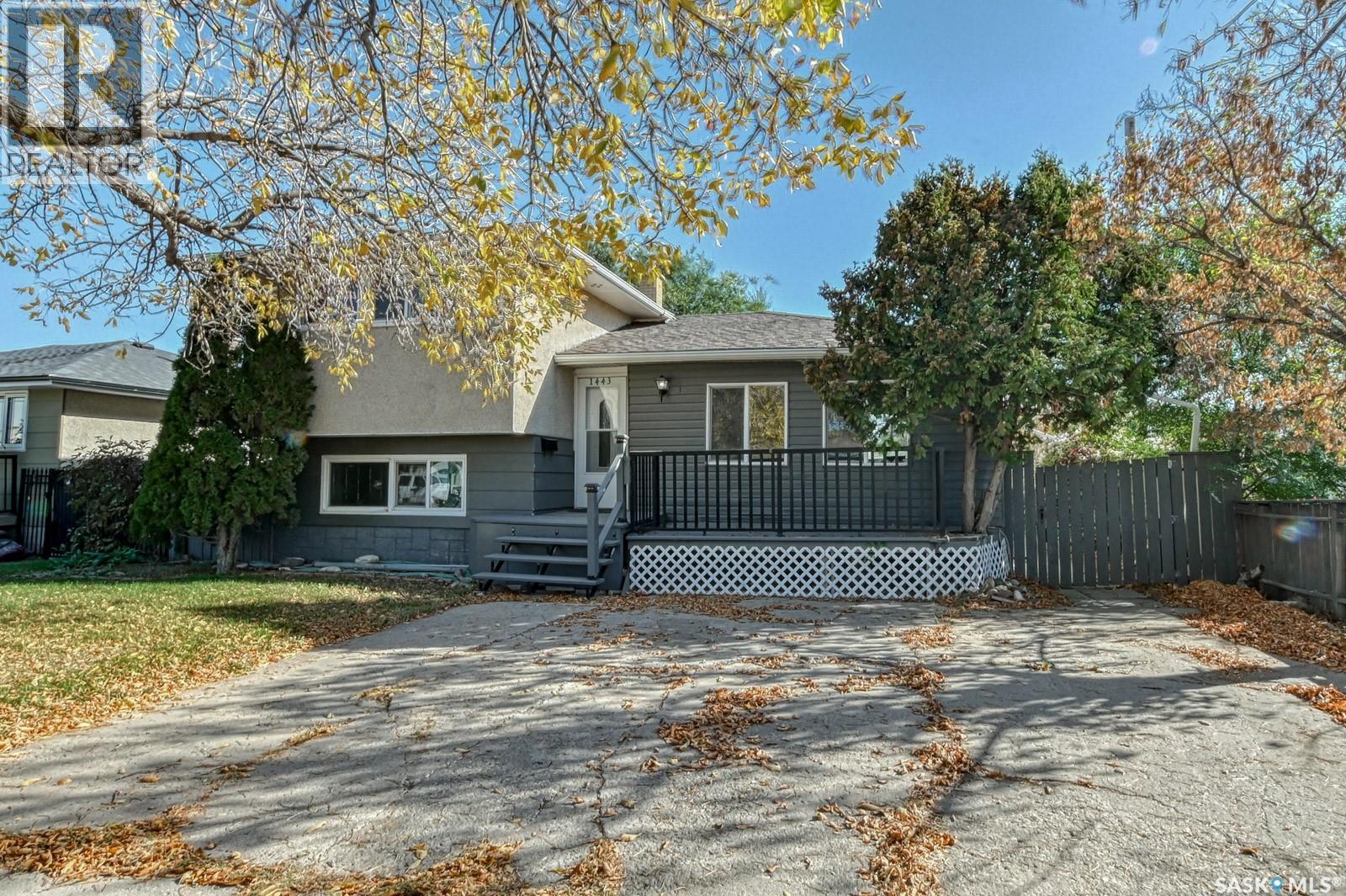 1443 Clayton St, Regina, SK S4T 7M8