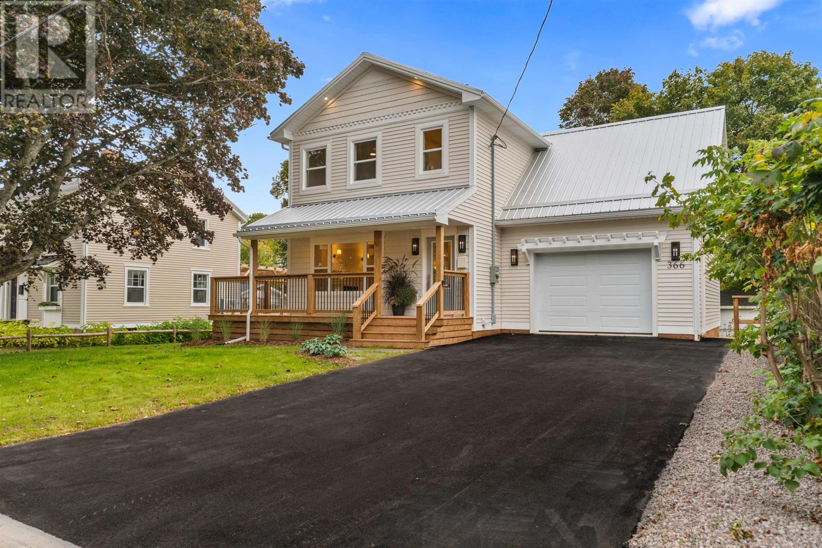366 Oak Ave, Summerside, PE C1N 2A7