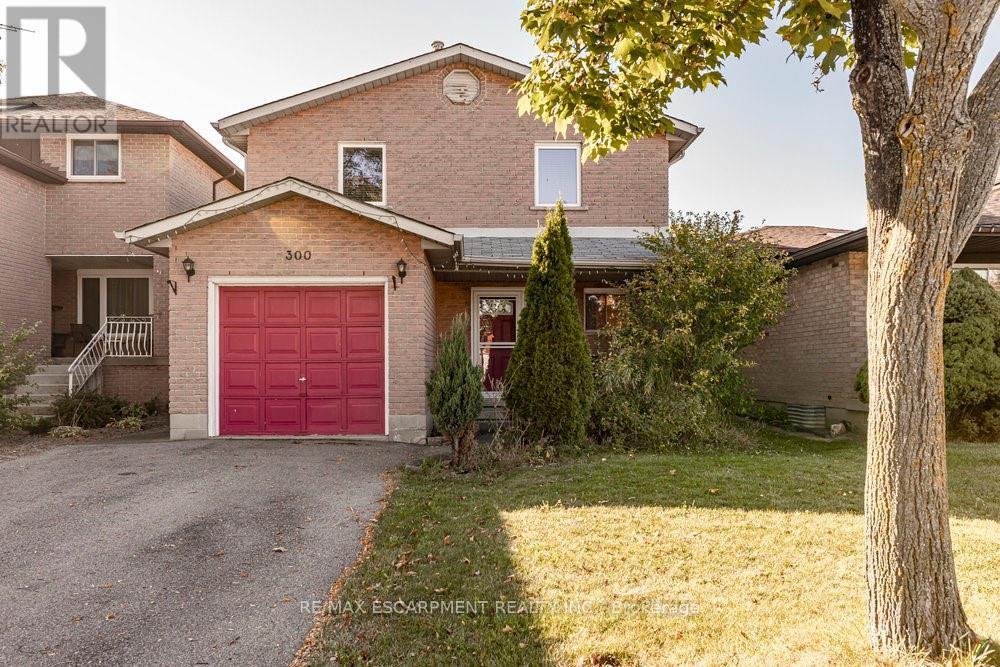 300 Crerar Dr, Hamilton, ON L9A 5B5