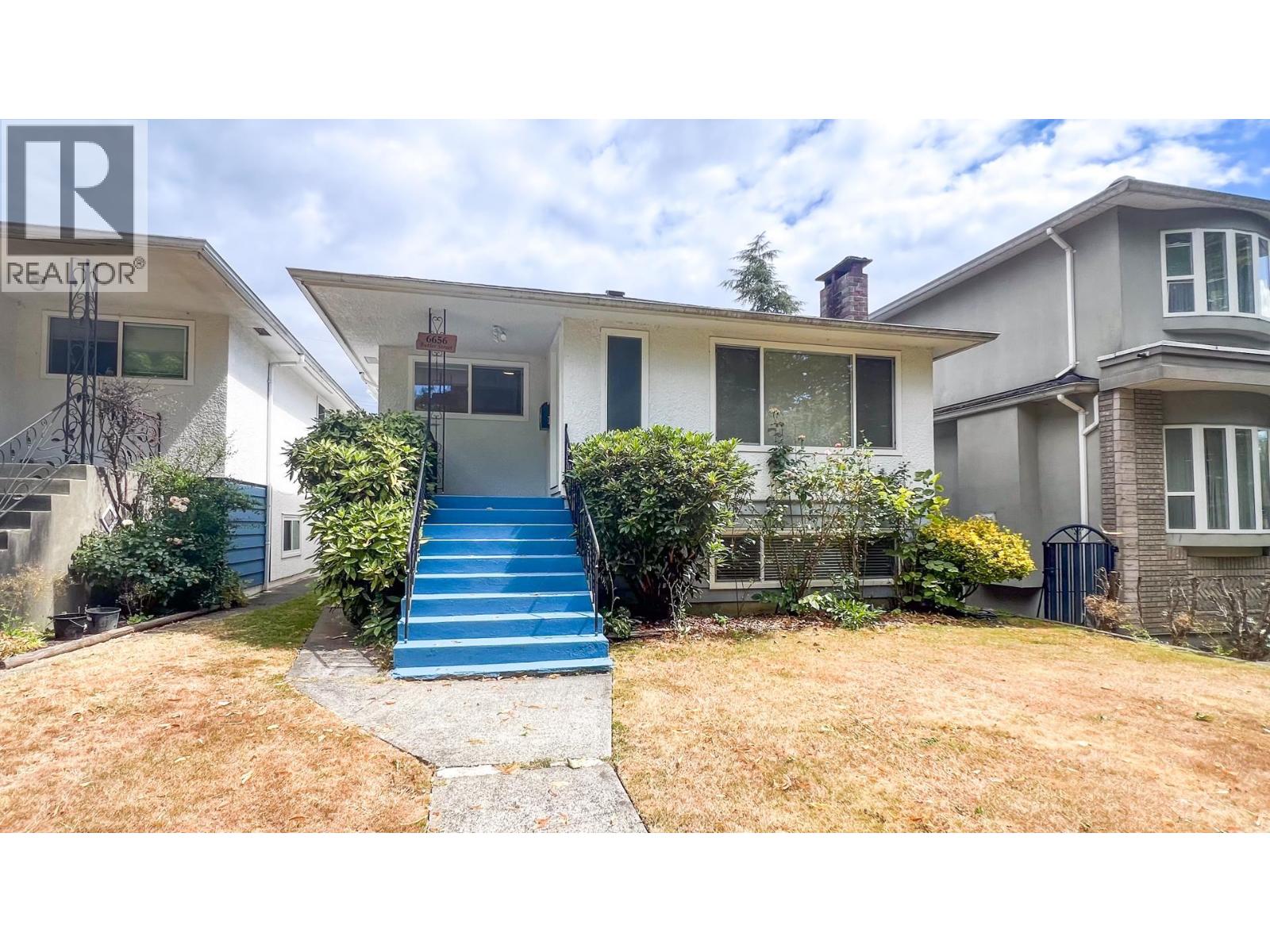 6656 Butler St, Vancouver, BC V5S 3K9