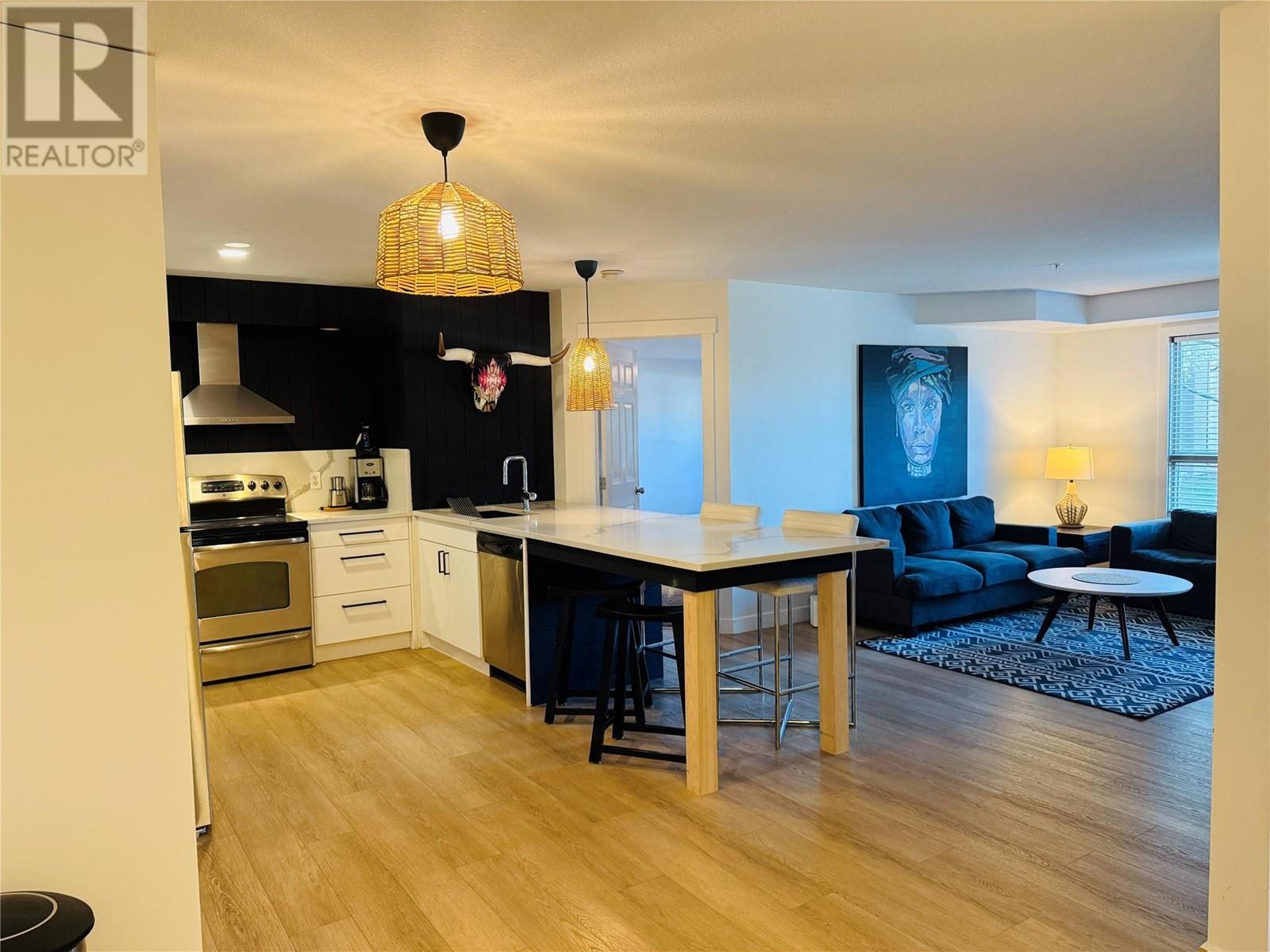 205 Third Avenue Unit 2102, Invermere, BC V0A 1K0