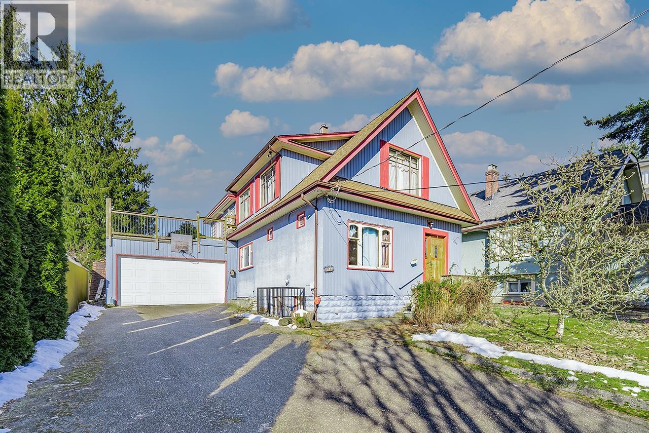 1027 Nanaimo St, New Westminster, BC V3M 2E7