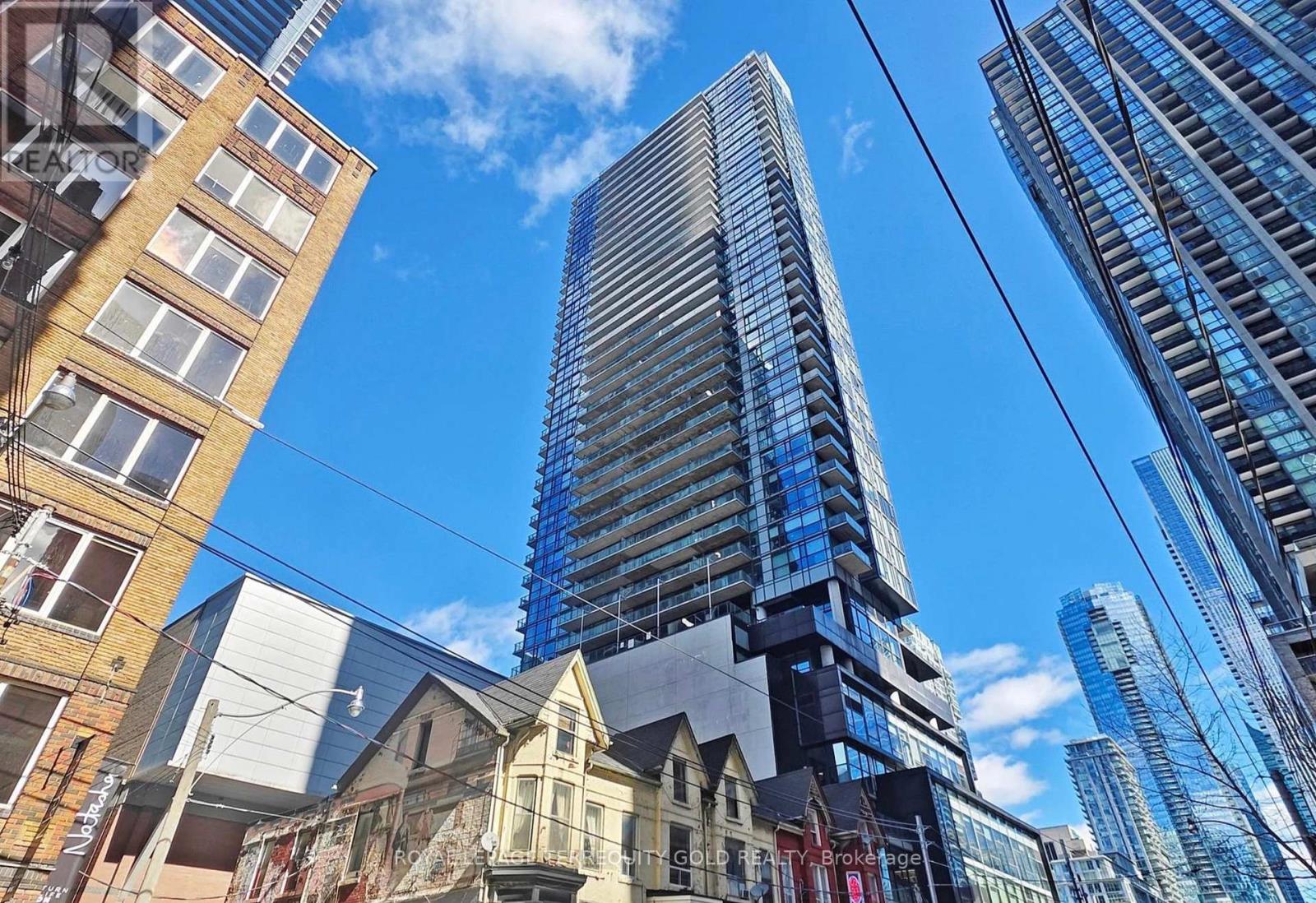 1706 290 Adelaide St W, Toronto, ON M5V 0P3