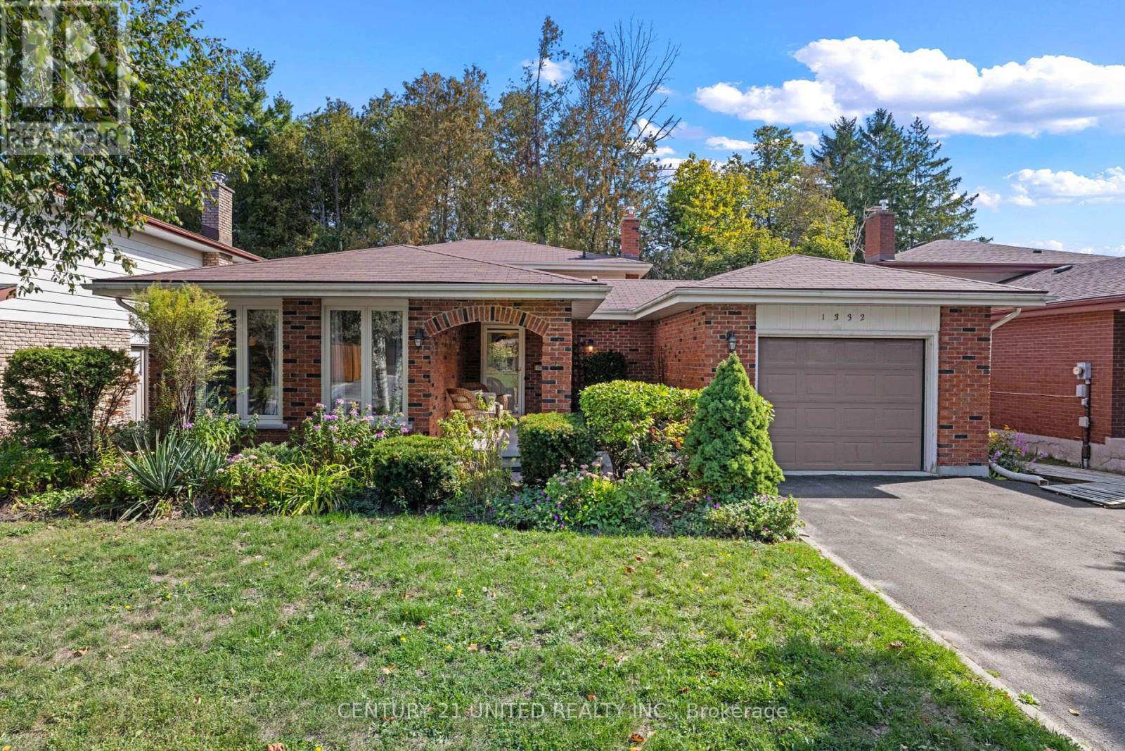 1332 Balsam Ave Ward 2 Ave, Peterborough, ON K9J 7E2
